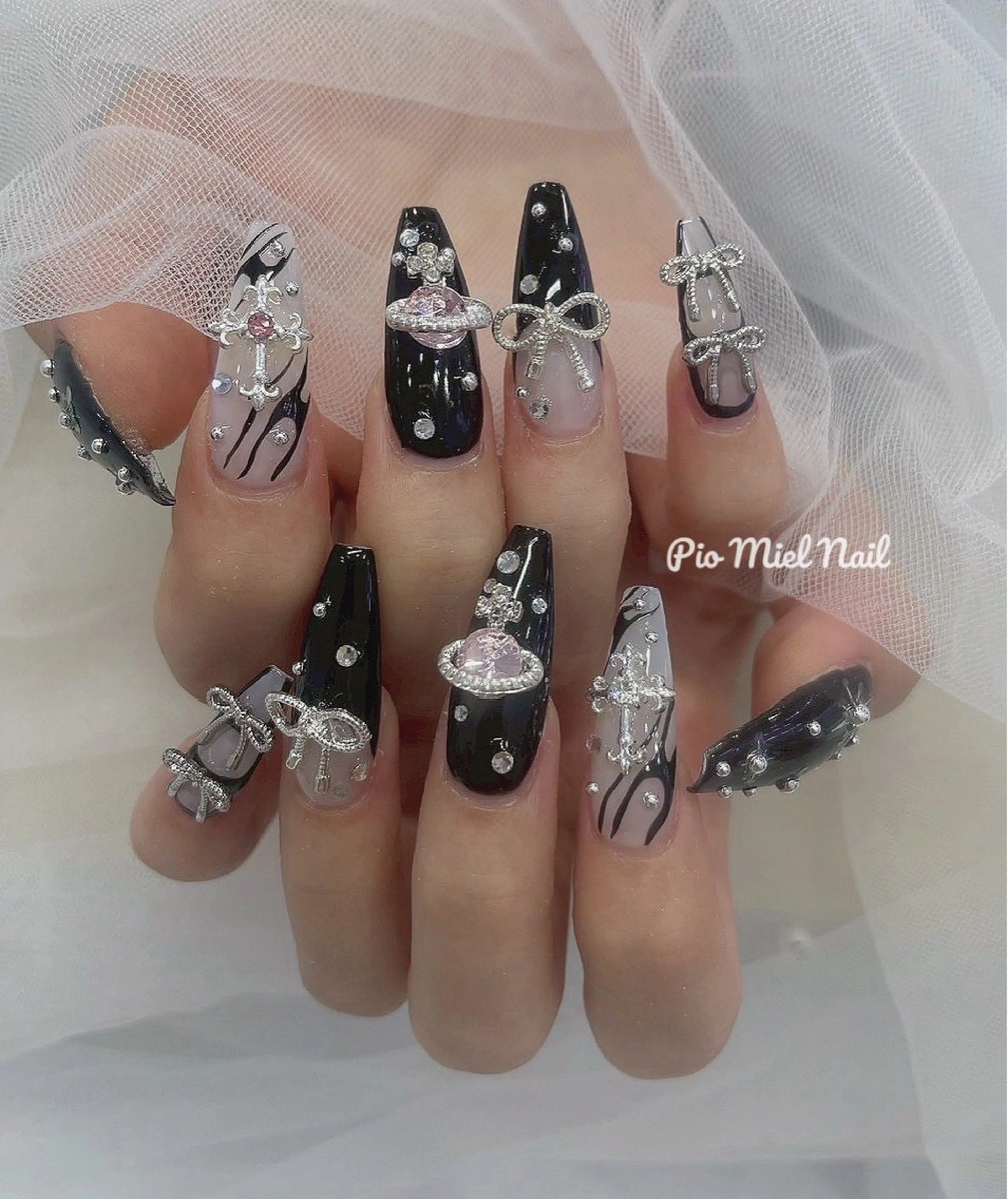 ネイル ガーリー ラメ(グリッター) ロングネイル 大理石ネイル(マーブル) リボン ハンドネイル HANA 長さだしのネイルデザイン