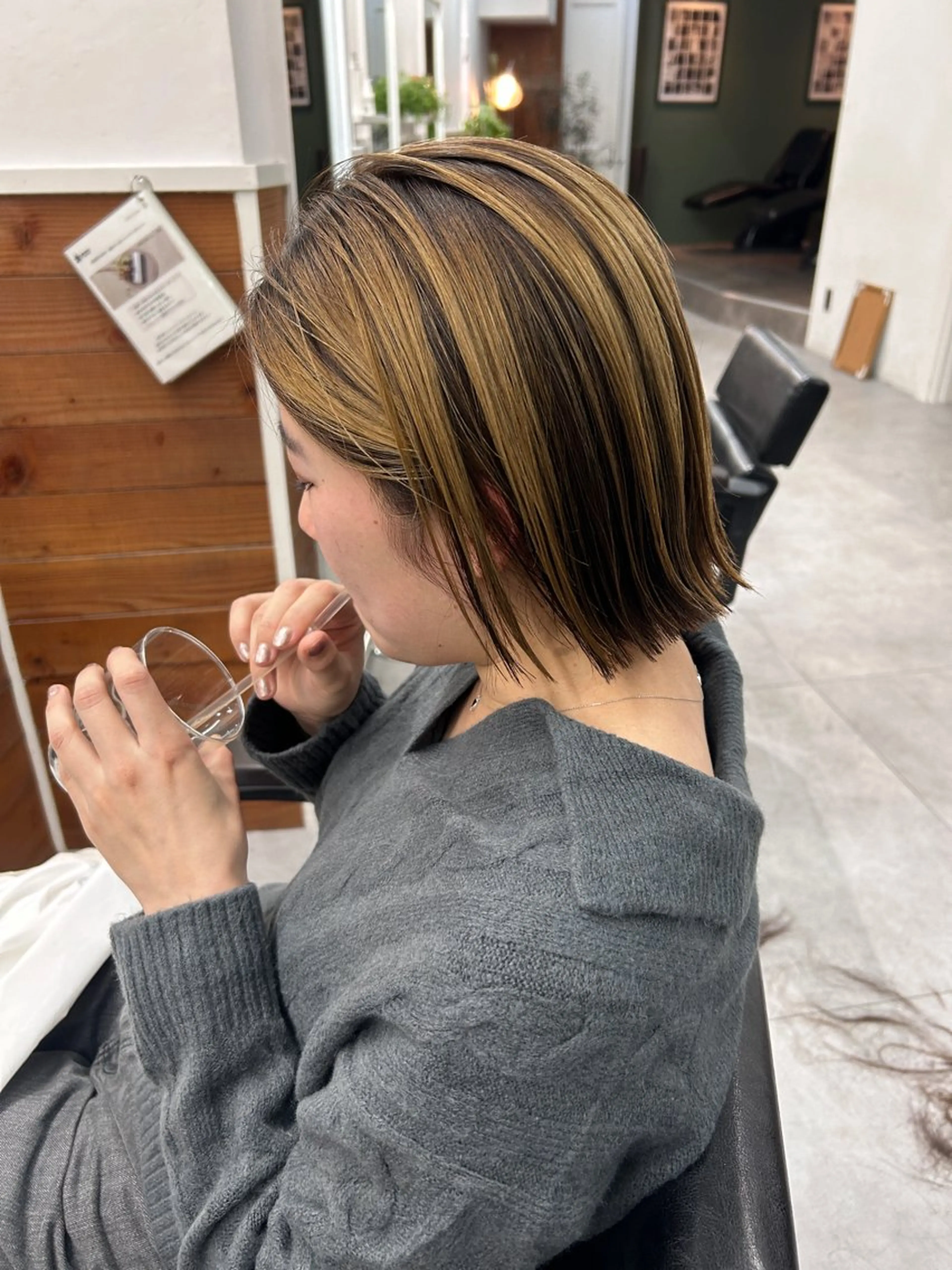 ミディアム カラー カット ヘアカラー トリートメント レイヤーボブ/ 艶カラー/サナ🌼のヘアスタイル