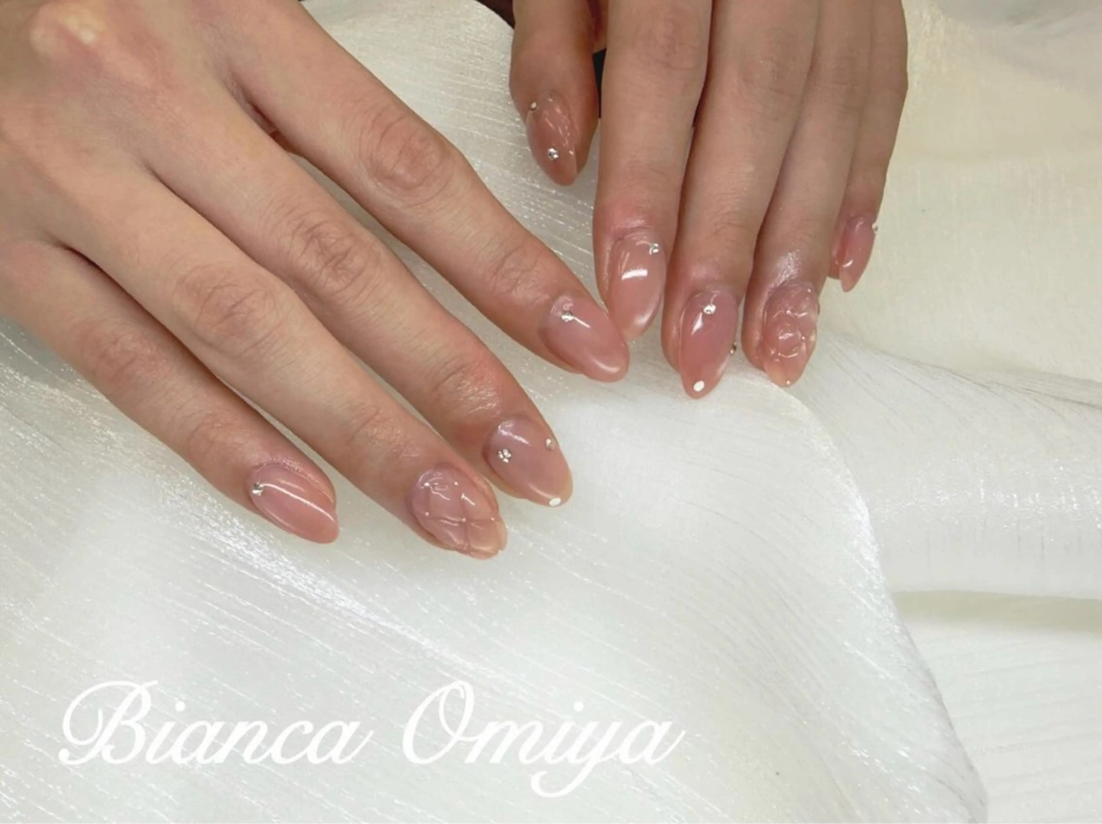 ネイル フラッシュネイル フレンチネイル ジェルネイル グラデーション マグネットネイル ハンドネイル 岩松 沙耶のネイルデザイン