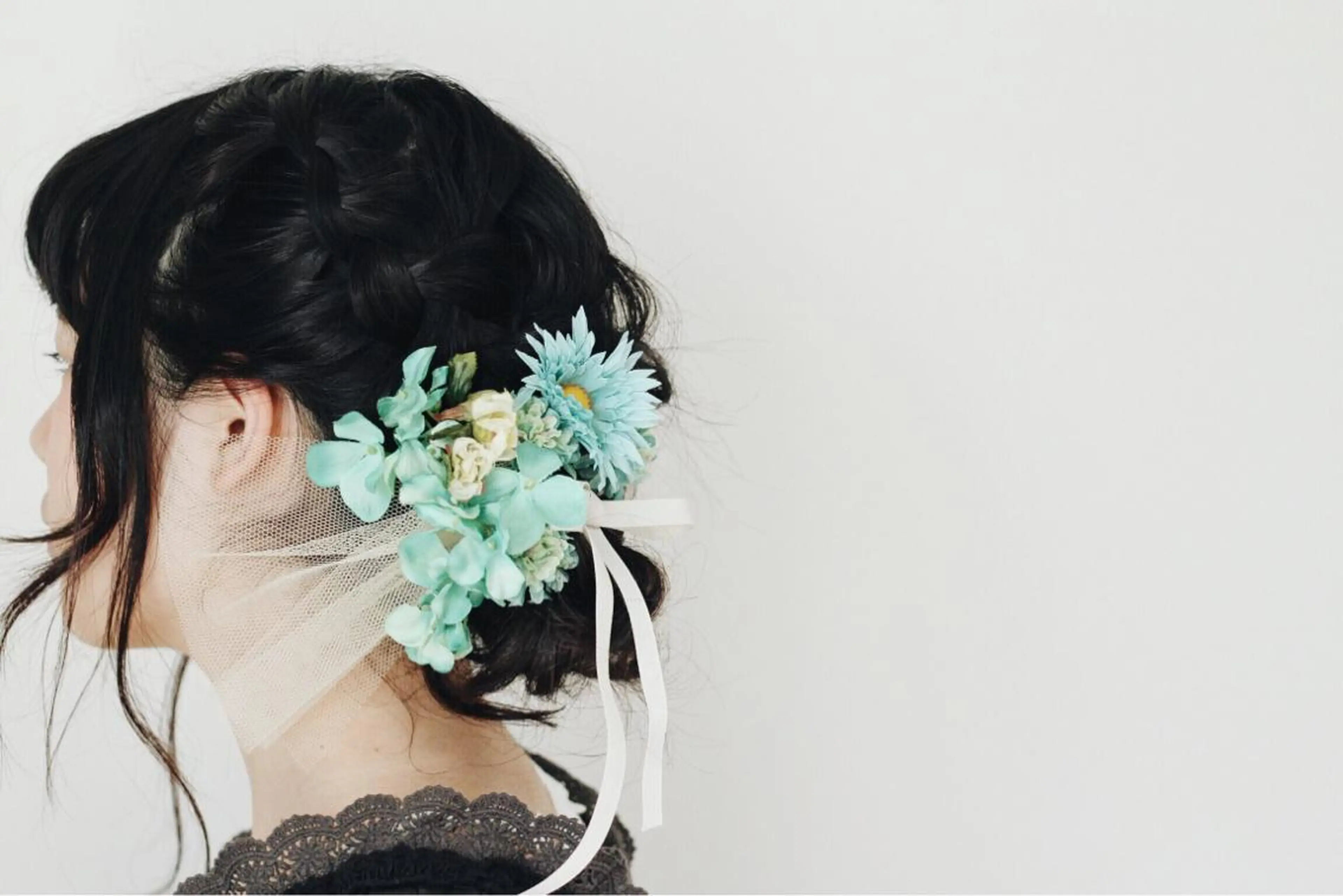 セミロング ヘアアレンジ FEERIE AVEDA ARIAKE所属・LUMIA/オーナー 西田わかばのヘアスタイル