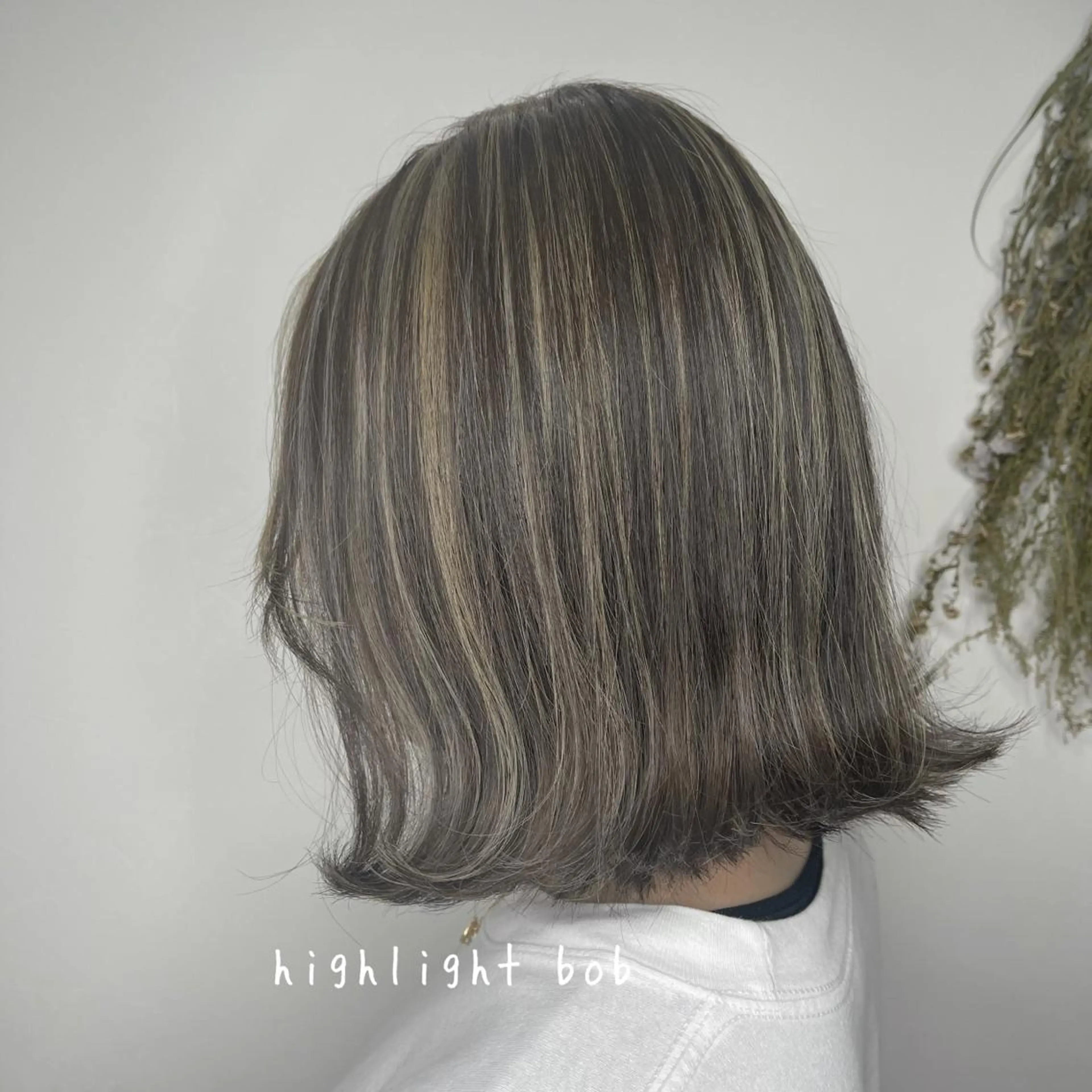ミディアム カラー 切りっぱなしボブ ブリーチ ケアブリーチ ハイライトカラー ボブ ヘアカラー トリートメント Jewel Box所属・髪質改善ストレート 特化⭐️杉本奈稀沙のヘアスタイル