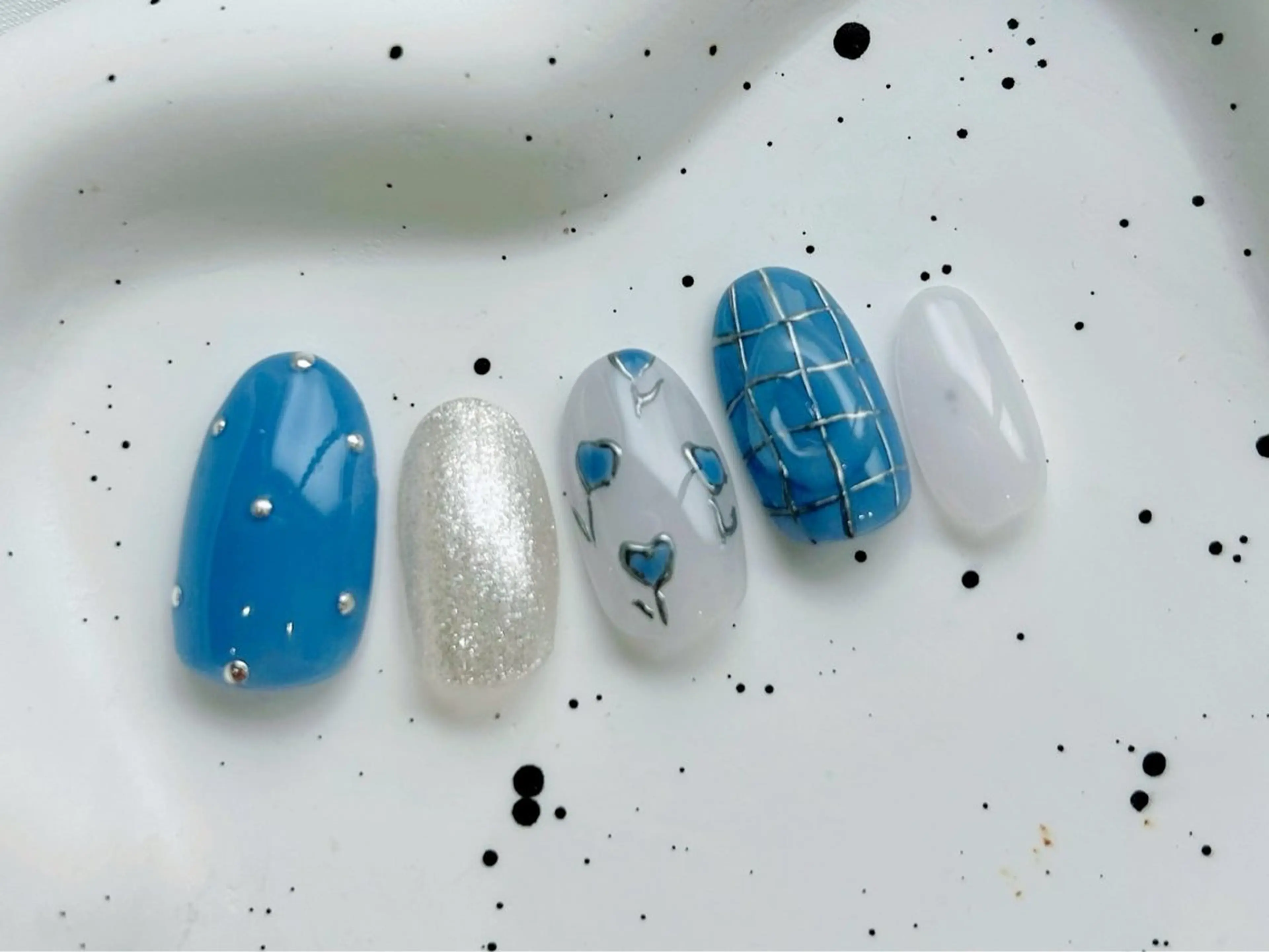 ネイル ハンドネイル アイ.ネイリスト りこの眉毛・アイブロウイメージ