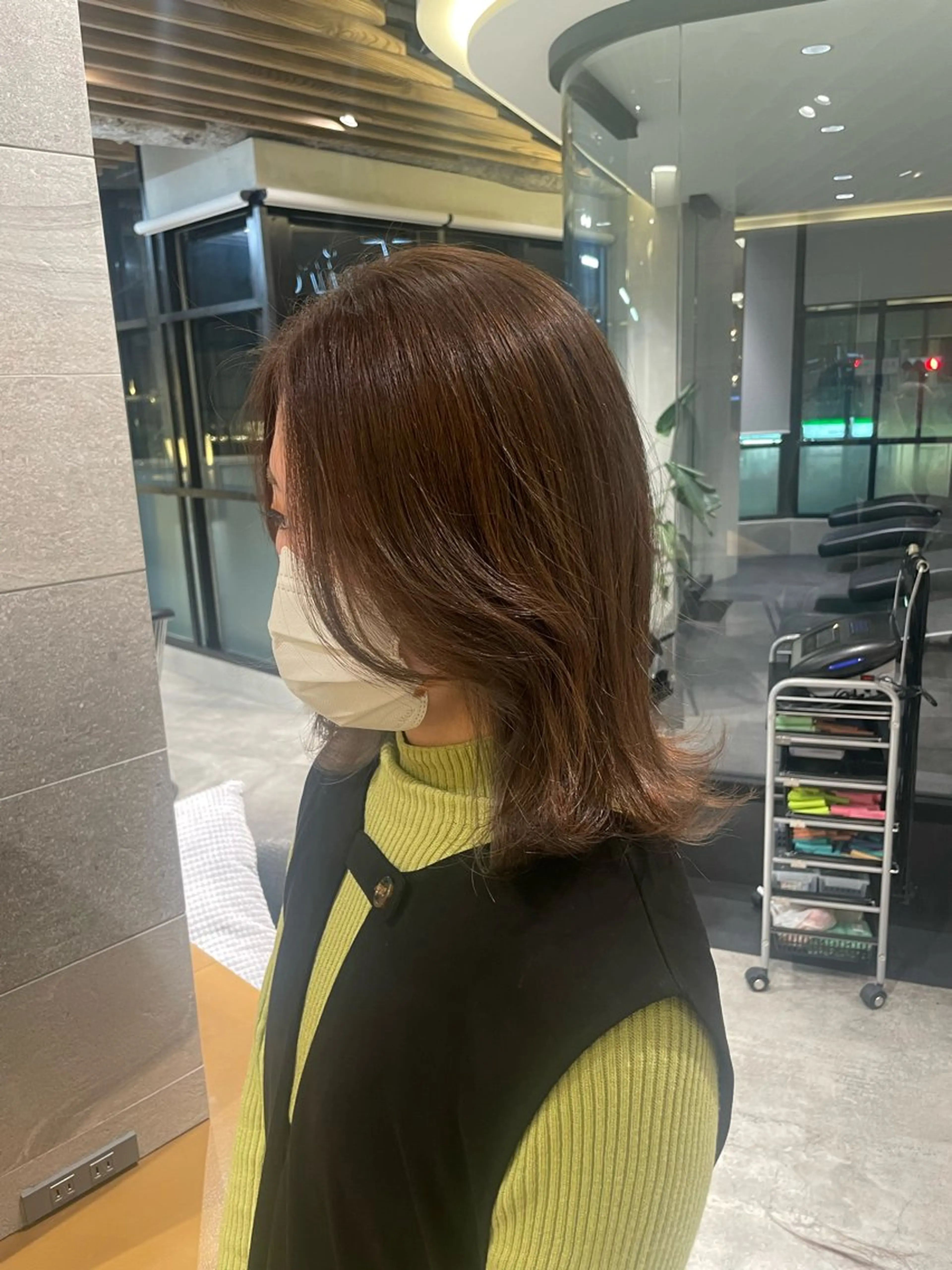 ミディアム Toiro 新宿所属・新宿/新宿三丁目 yuinaのヘアスタイル