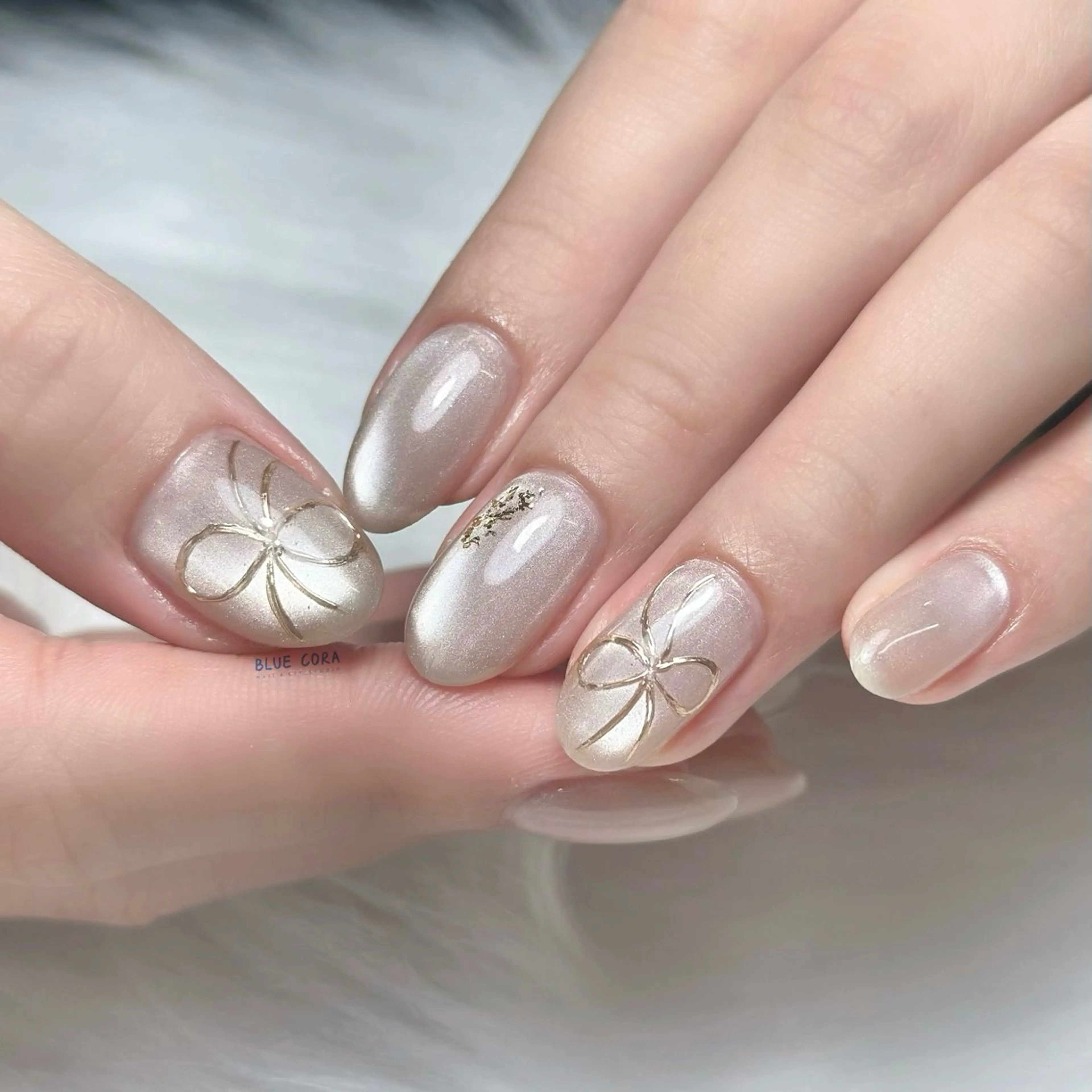 ネイル マグネットネイル ミラーネイル ハンドネイル ハンドケア BLUE CORA所属・BLUE CORAのネイルデザイン