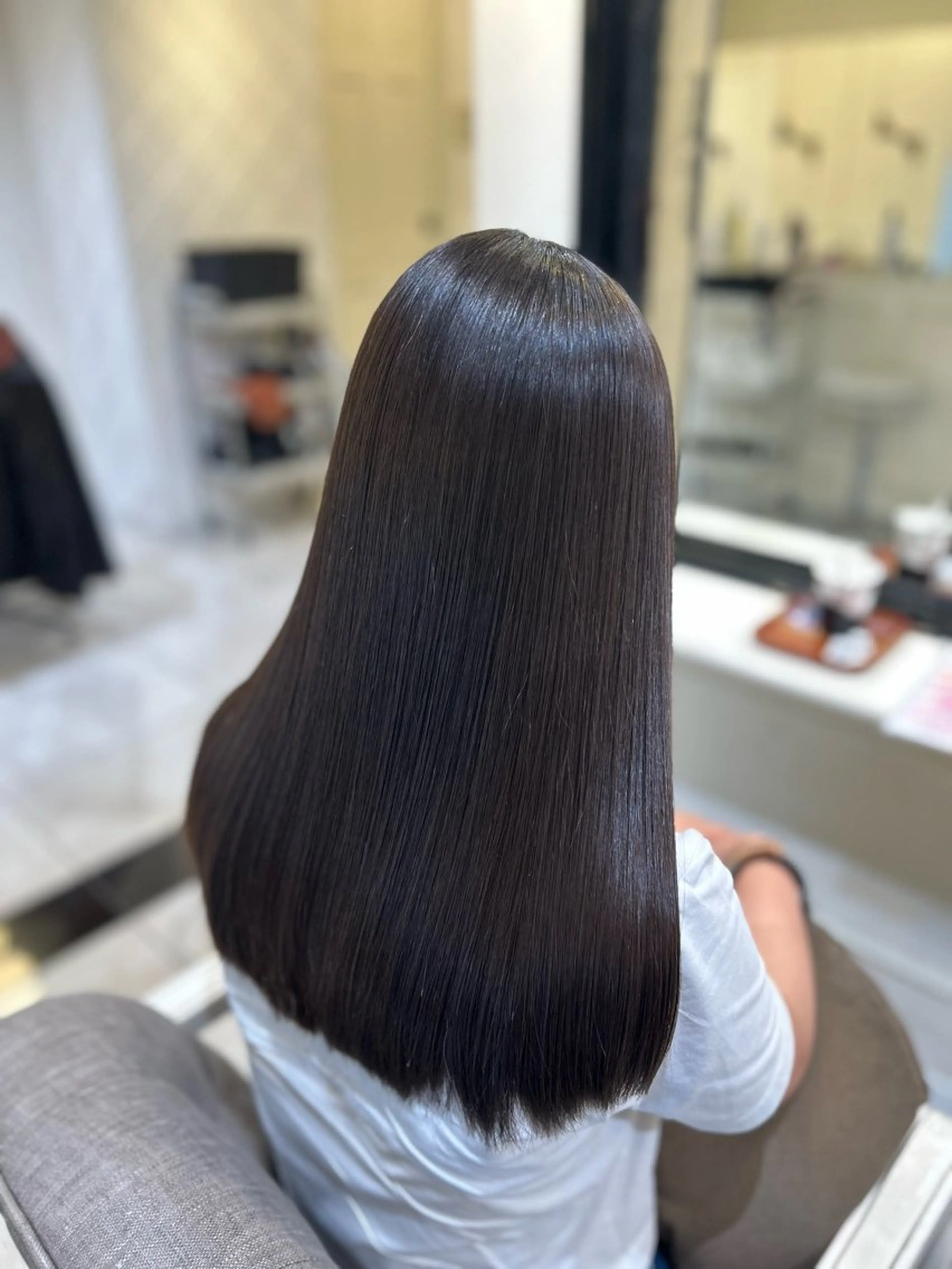 ロング パーマ カット ヘアカラー トリートメント 岡 龍太郎のヘアスタイル