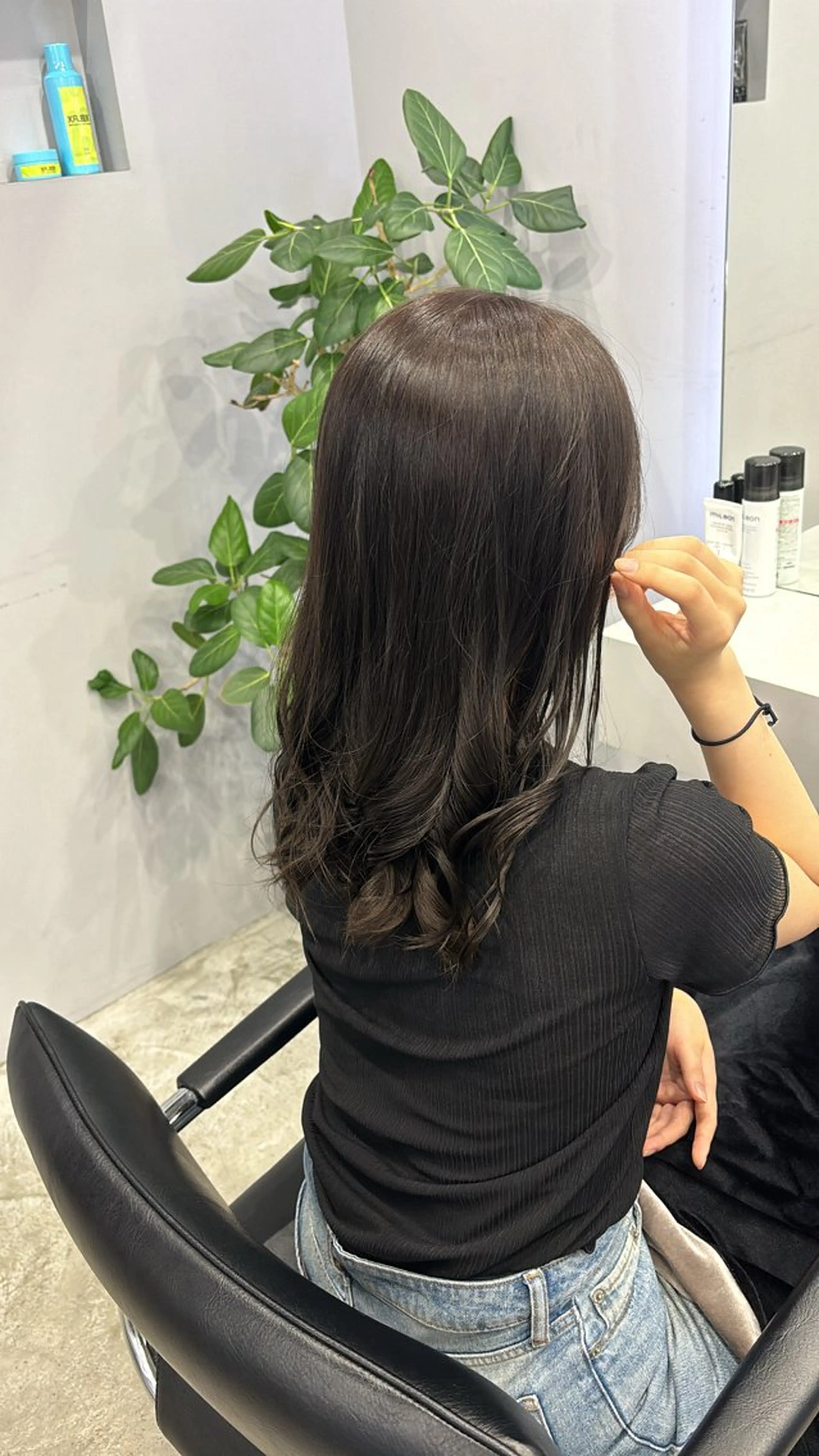 カラー アッシュ アッシュブラウン ブラウンカラー 木村 彩乃のヘアスタイル