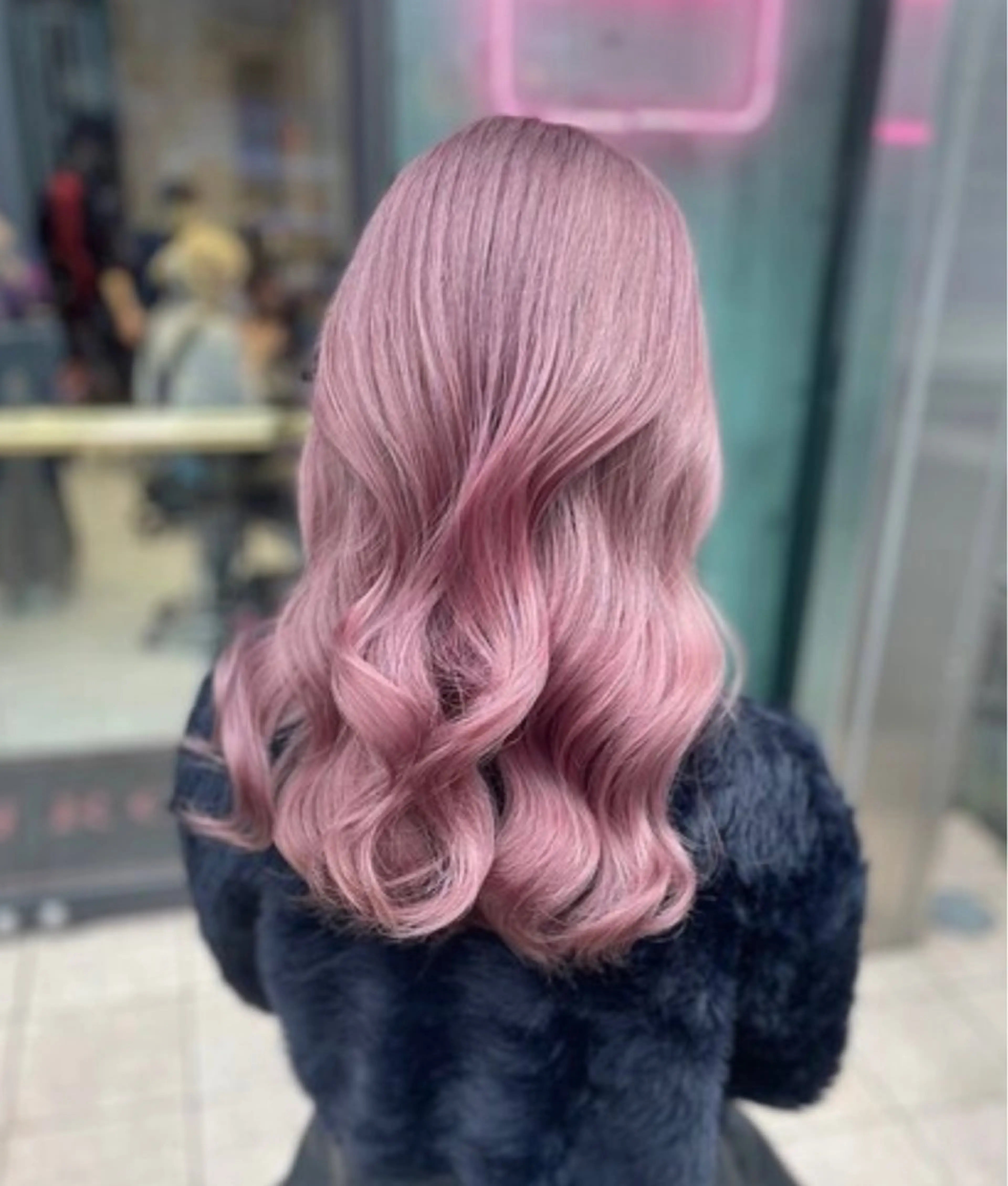 ロング カラー ヘアアレンジ メンズ ヘアカラー のん🎀ハイトーン/ レイヤーカット🐳のヘアスタイル