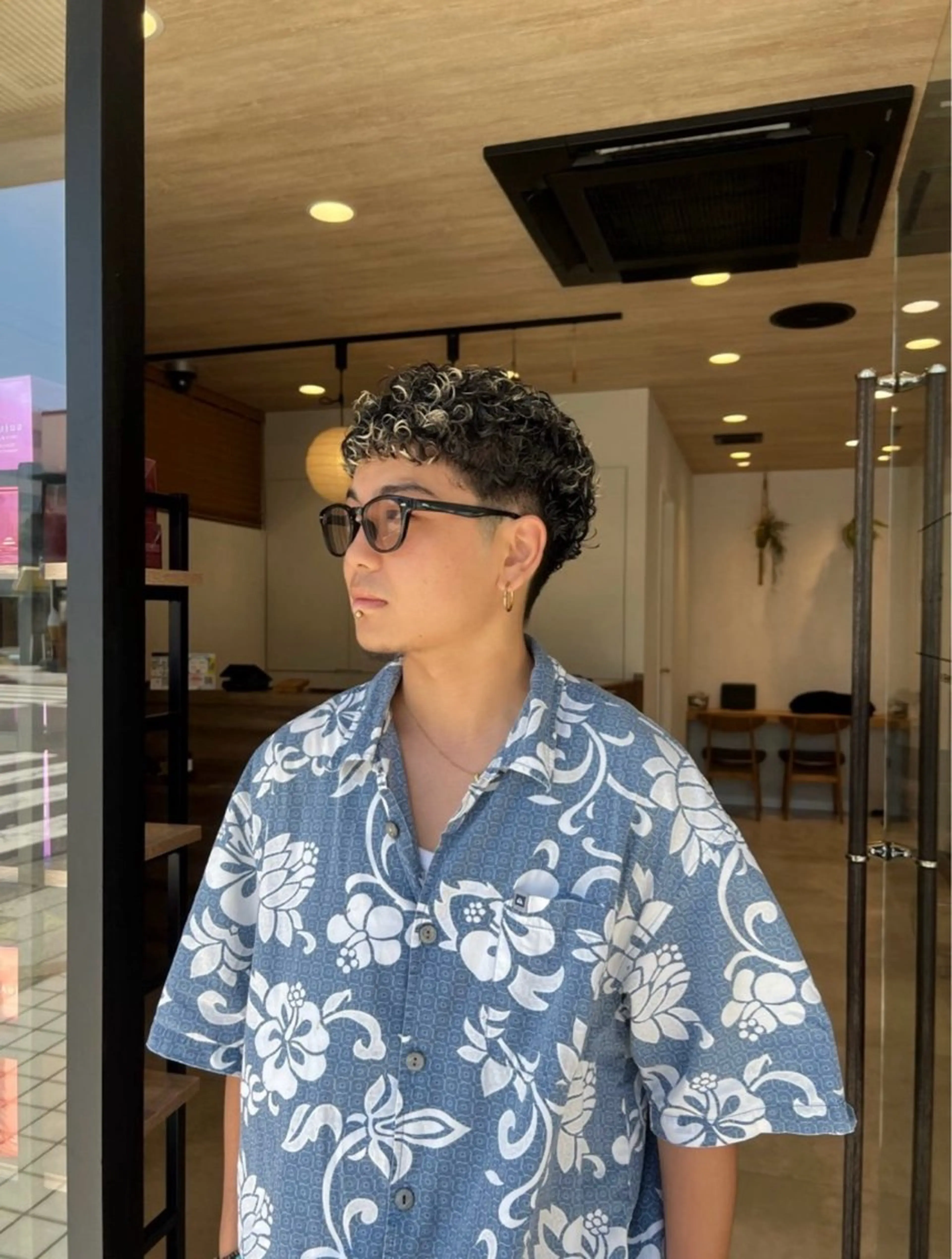 ショート パーマ メンズ Men's特化✂️ カンタロウ   横浜の眉毛・アイブロウイメージ