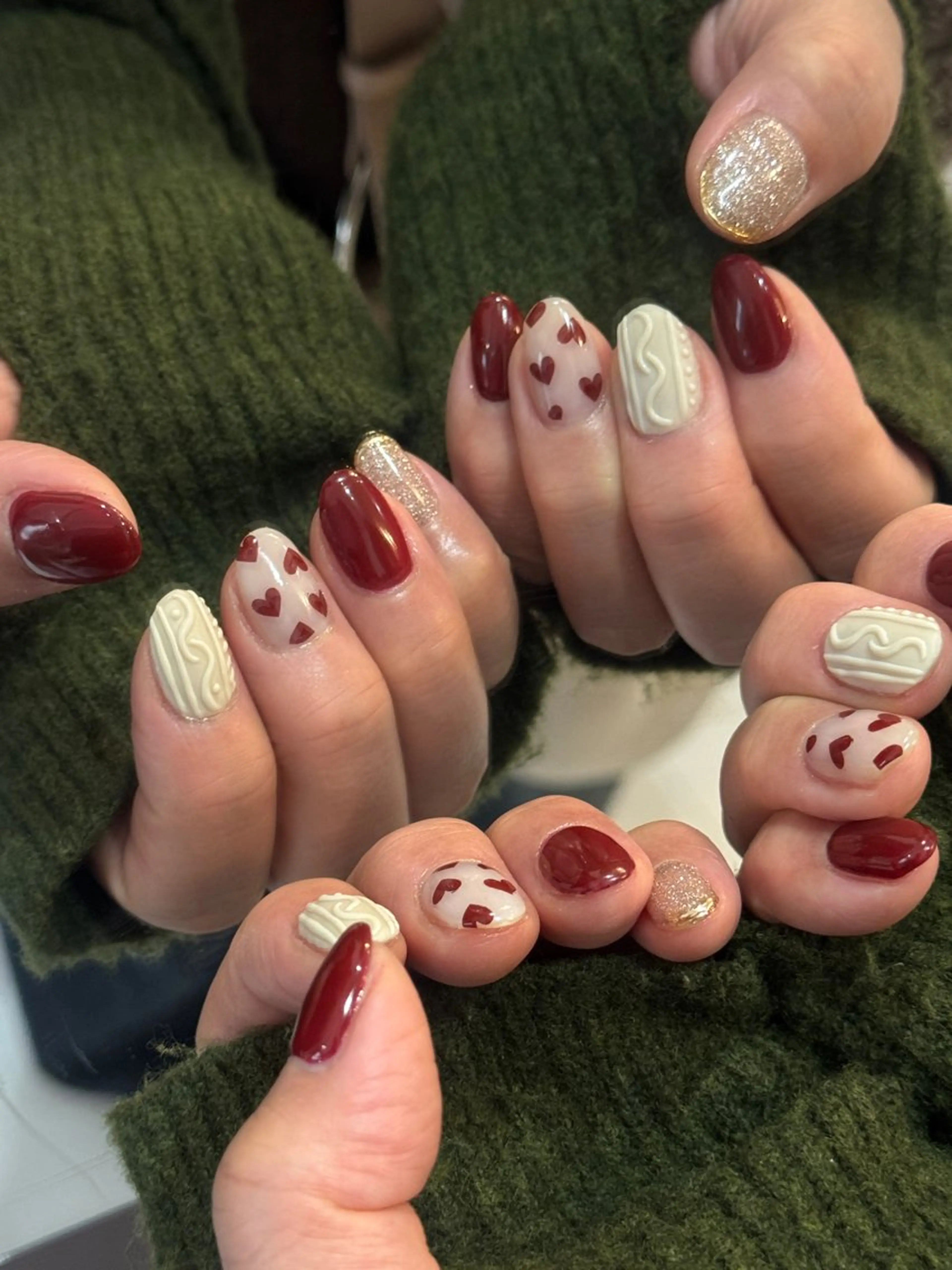ミディアム ハンドネイル Nailsalon M-crystalのネイルデザイン