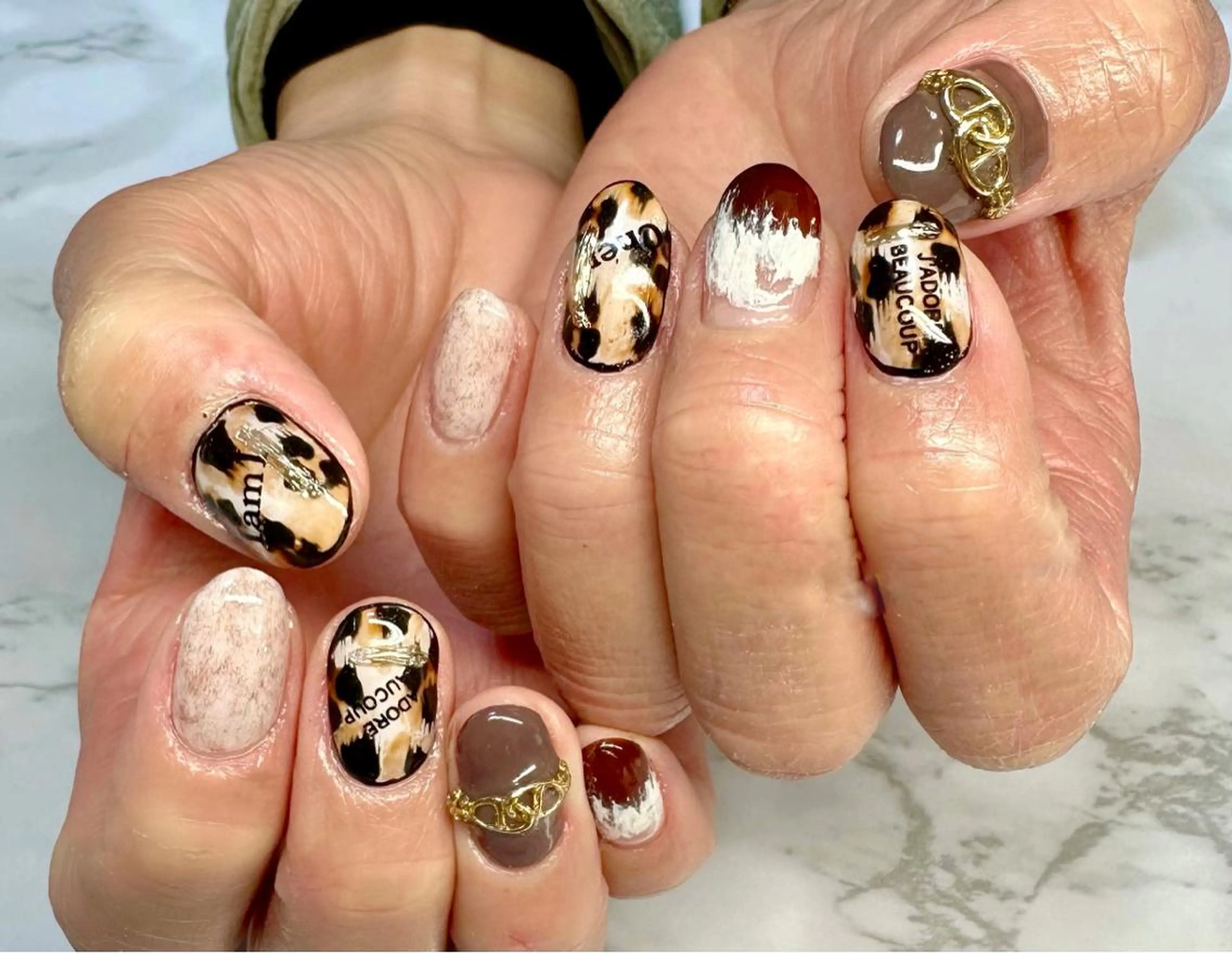 ネイル M.N_ nailのネイルデザイン