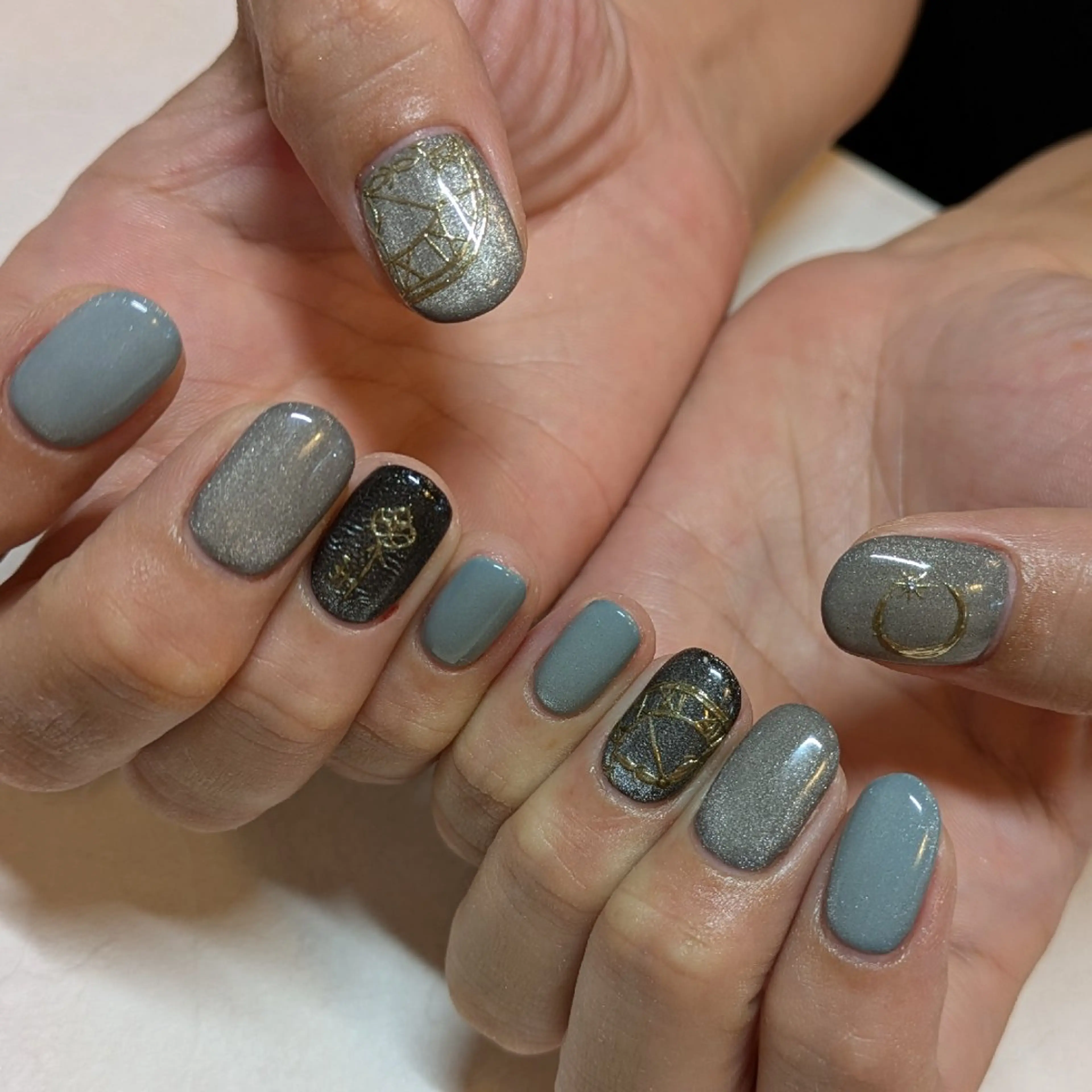 ネイル キラキラネイル ジェヌインネイル 河内のネイルデザイン