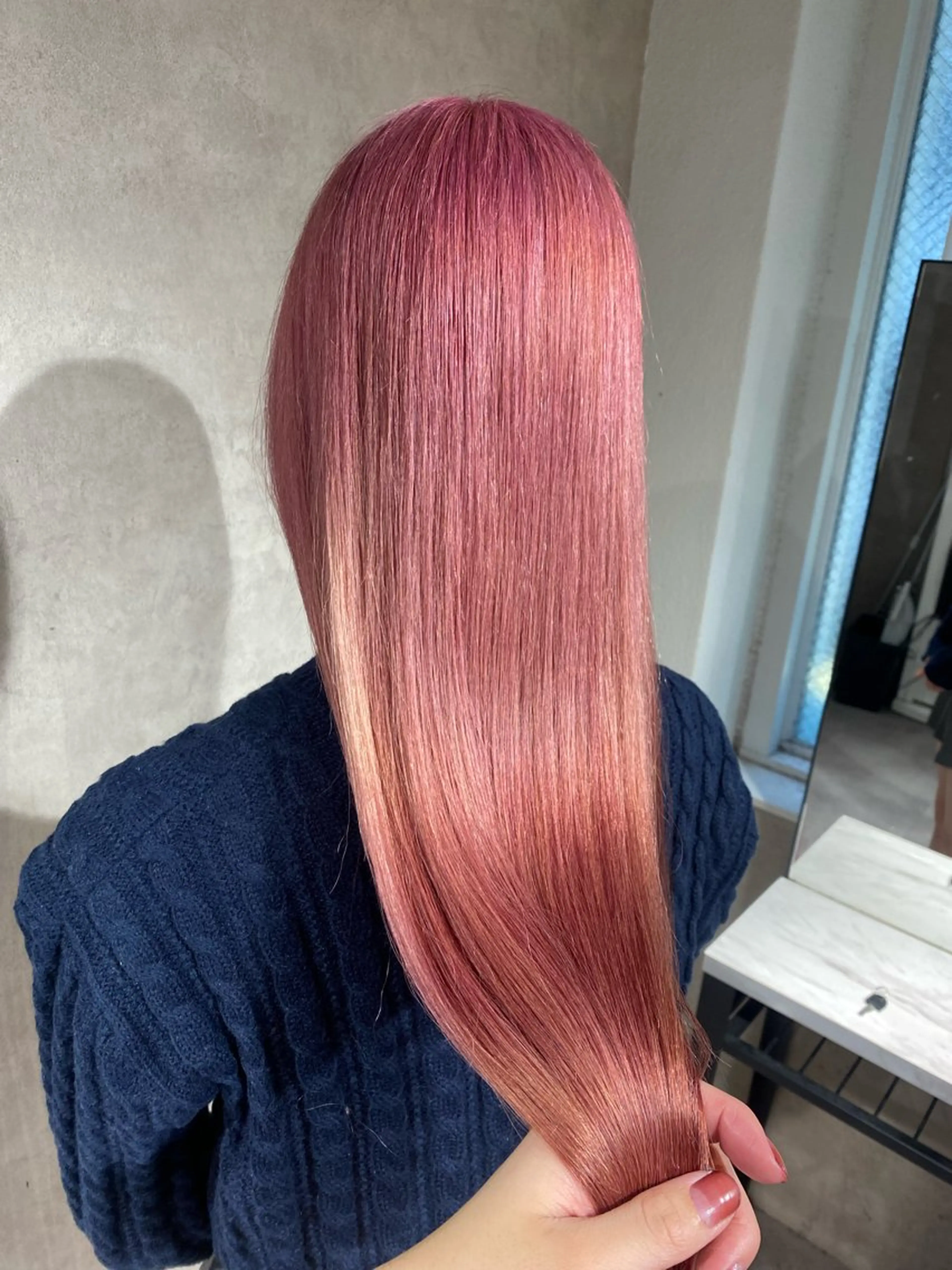 カラー ブリーチ ハイトーンカラー ピンクカラー ヘアカラー ヘアセット Seleneコウキ ブリーチ/ハイトーンのヘアスタイル