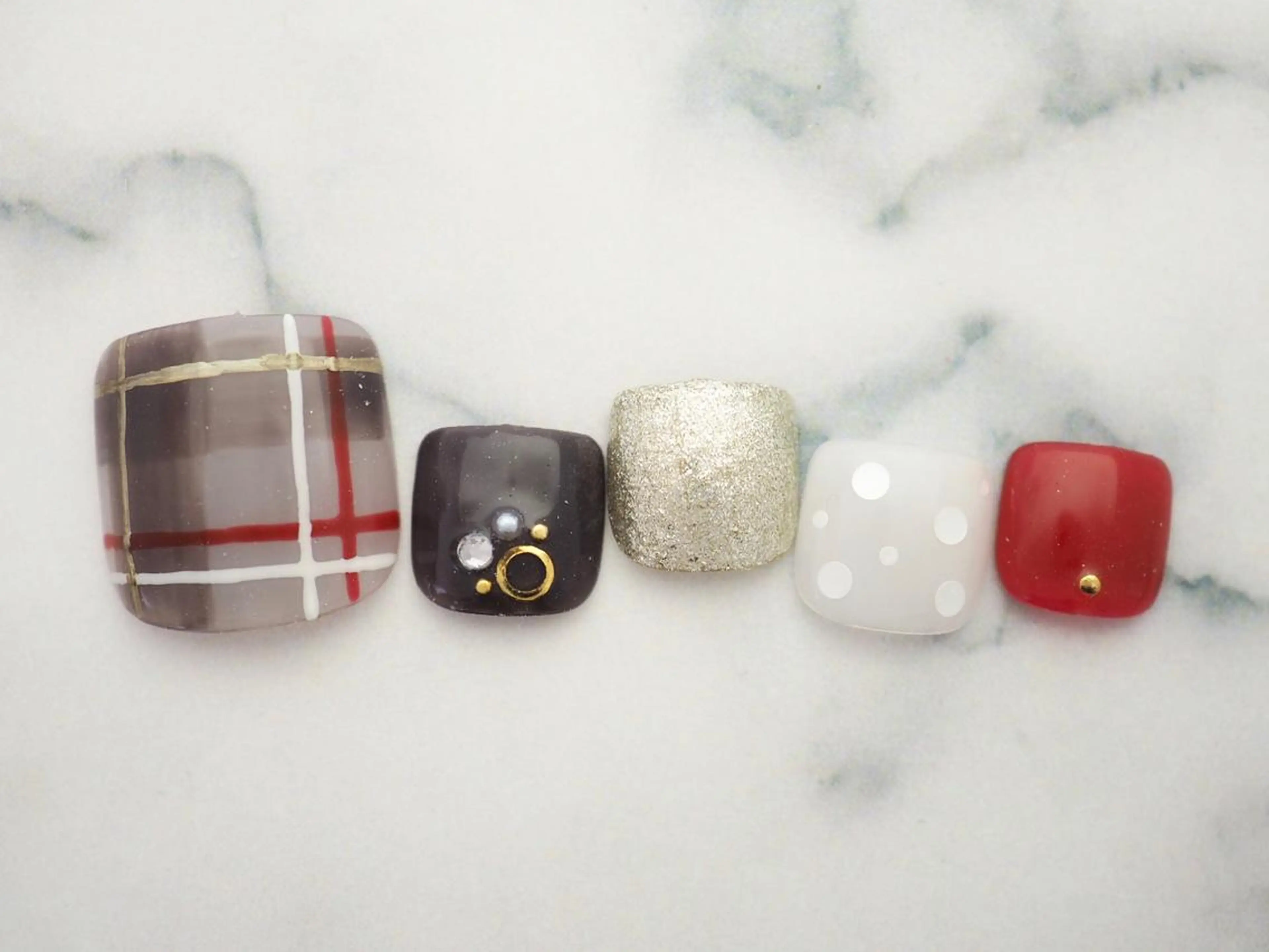 ネイル トップネイリスト Ribbon立川店のネイルデザイン