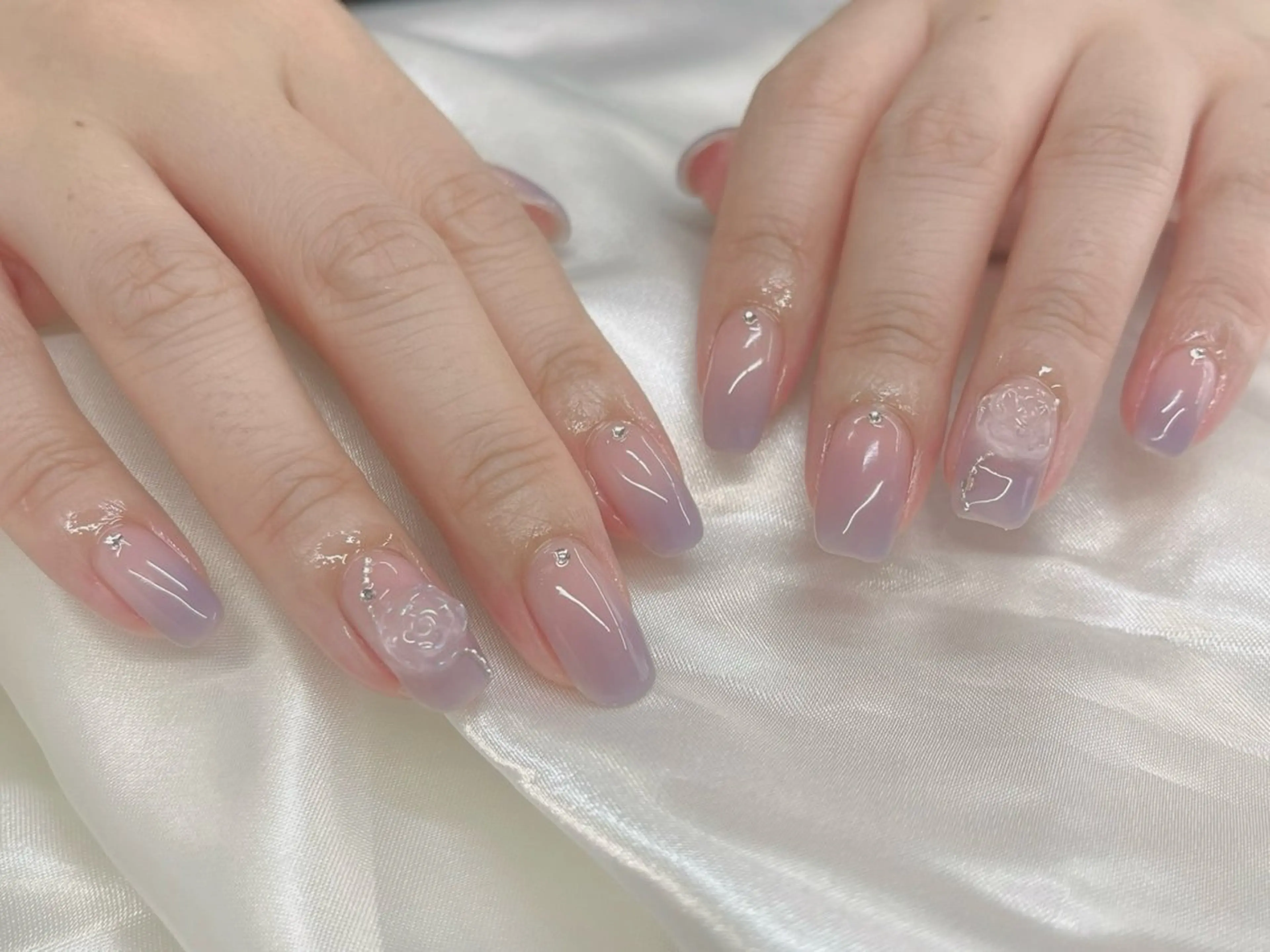 ネイル ハンドネイル 【LILY】 ainaのネイルデザイン