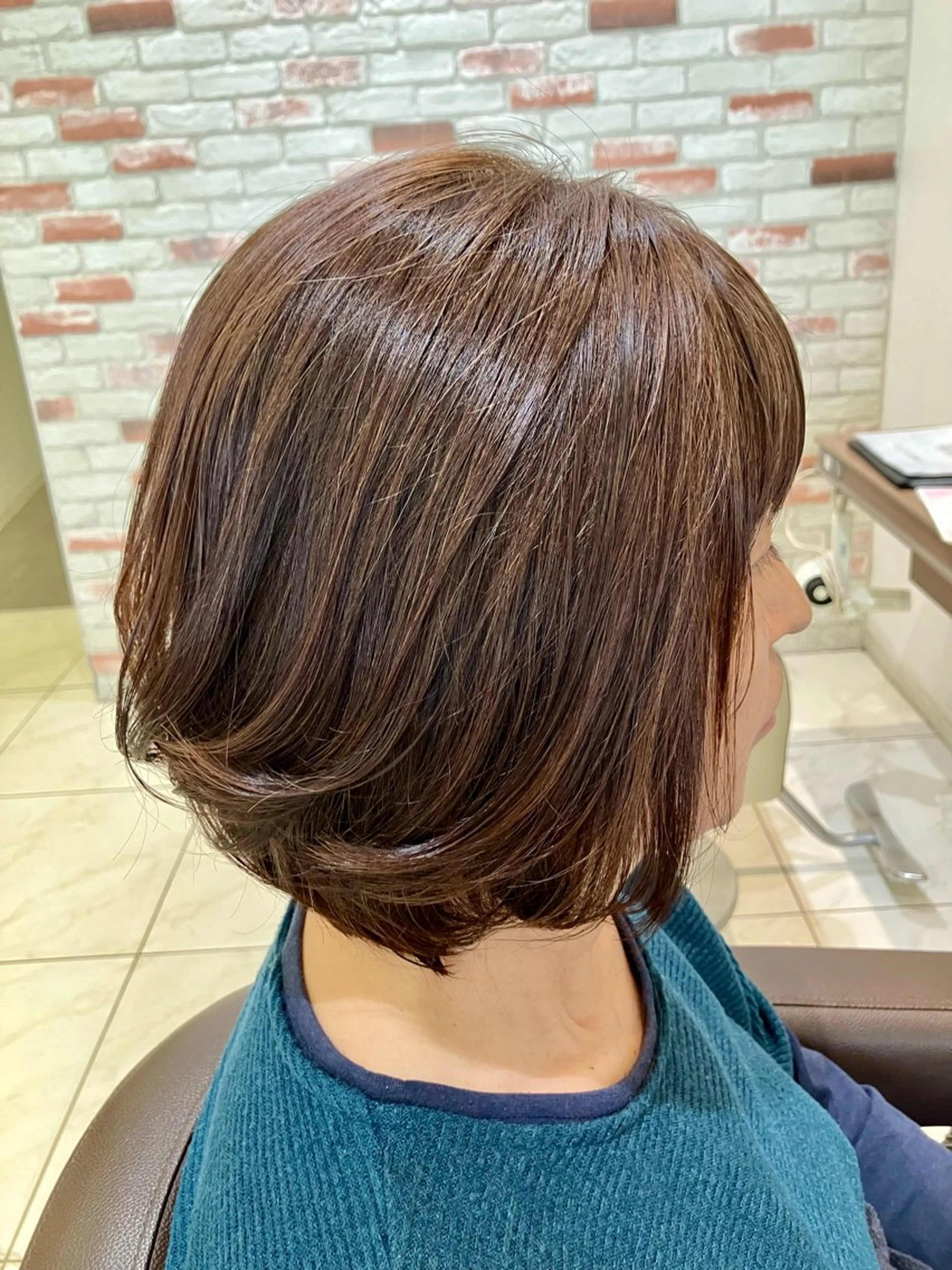 ミディアム カラー レイヤーカット 🧡Ash 新杉田🧡山本のヘアスタイル