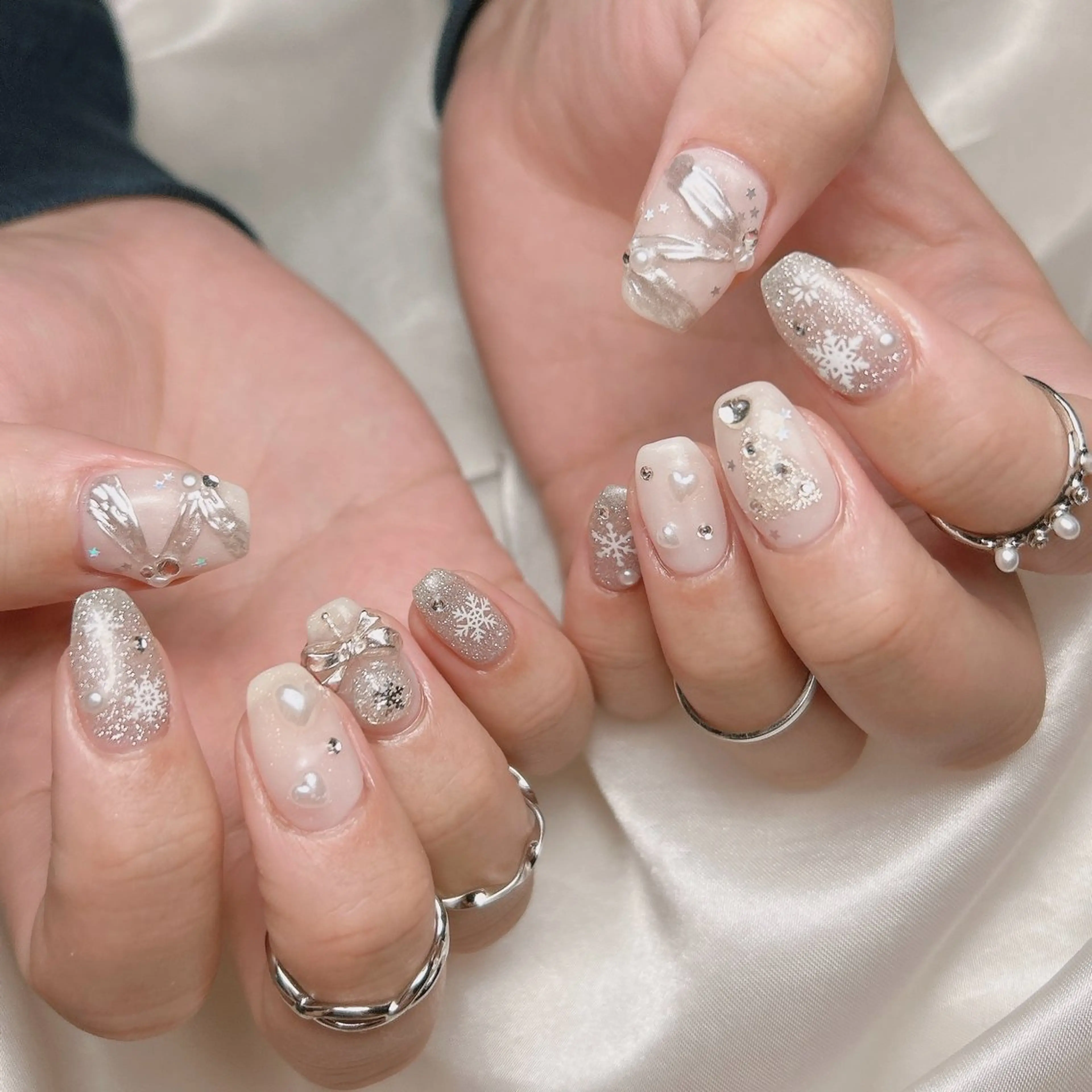 ネイル ホワイト 冬ネイル クリスマス ハンドネイル junna 金山.東別院.上前津のネイルデザイン