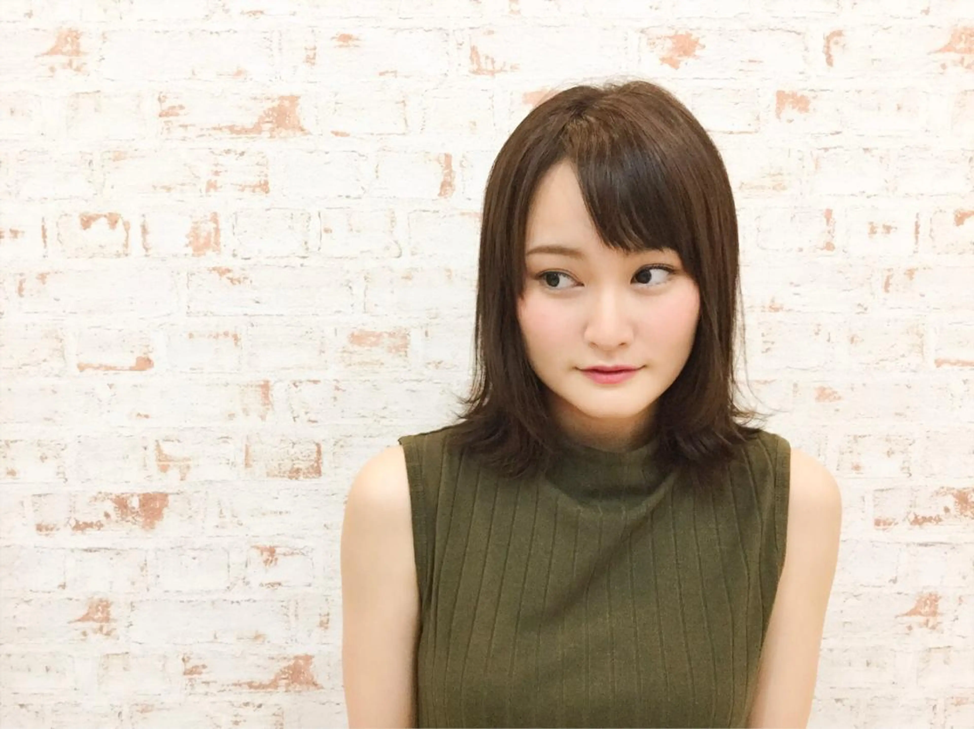 ミディアム カラー 外ハネヘア KAIzen. tomoのヘアスタイル