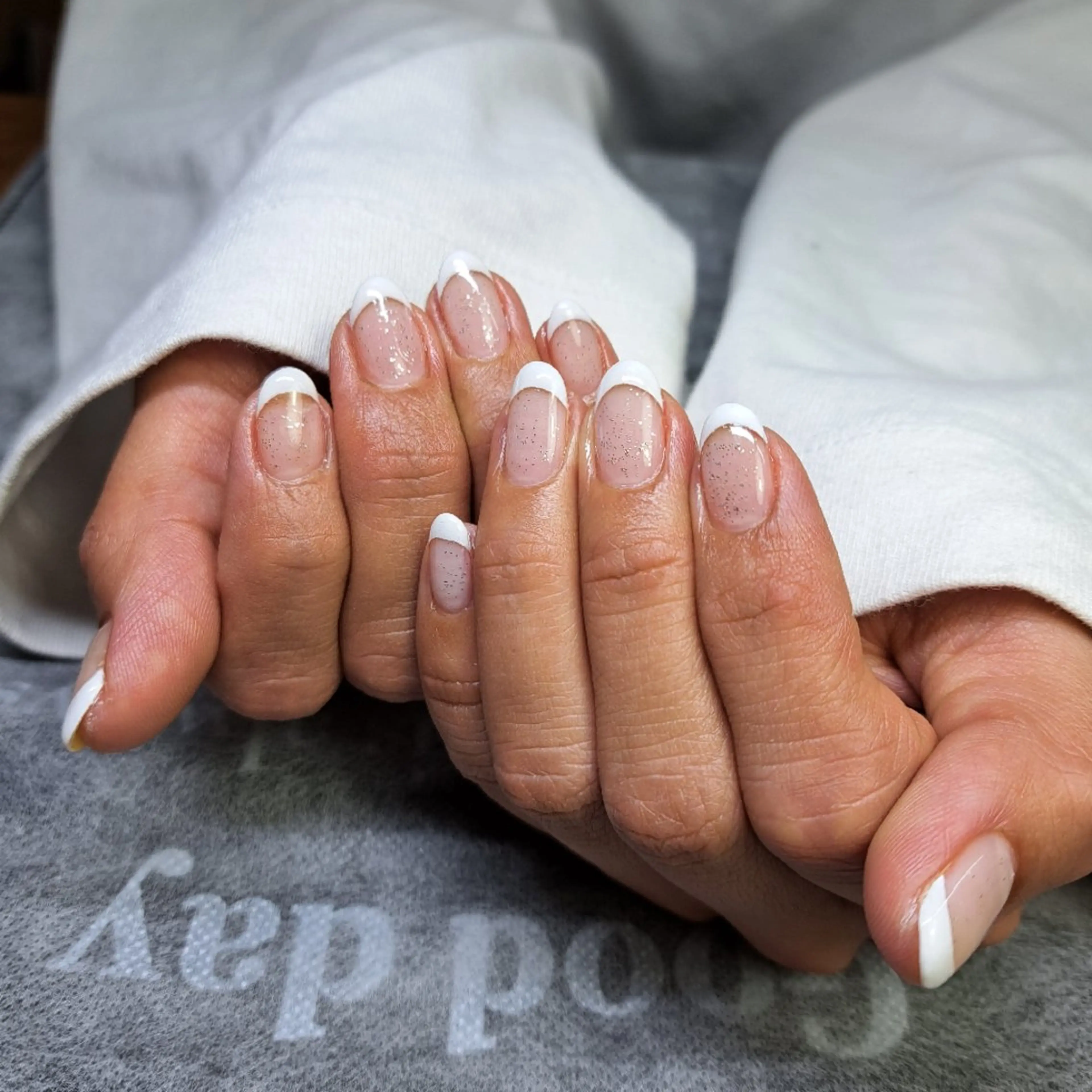 ネイル フレンチネイル キラキラネイル HAYASHI  Nのネイルデザイン