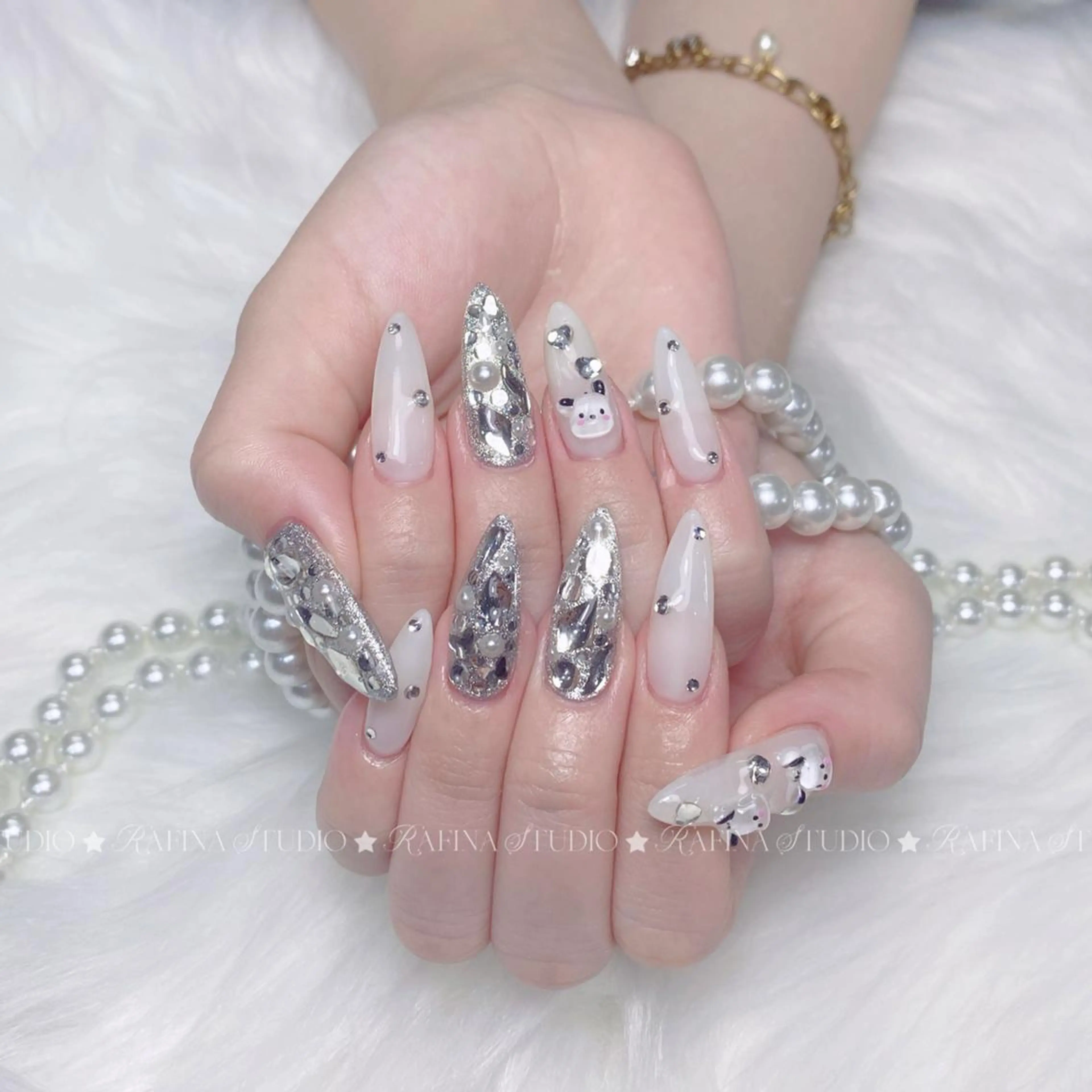 ネイル 玲央 YOYOのネイルデザイン