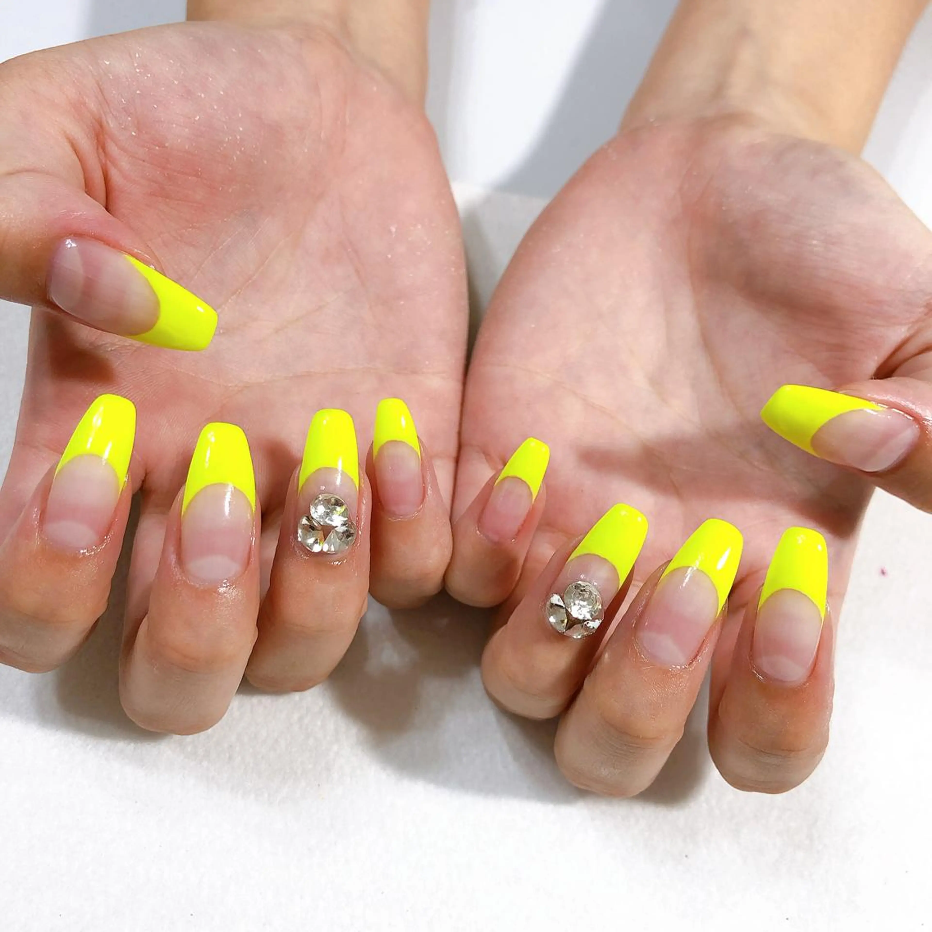 ネイル VIOLUS所属・VIOLUS 関目のネイルデザイン