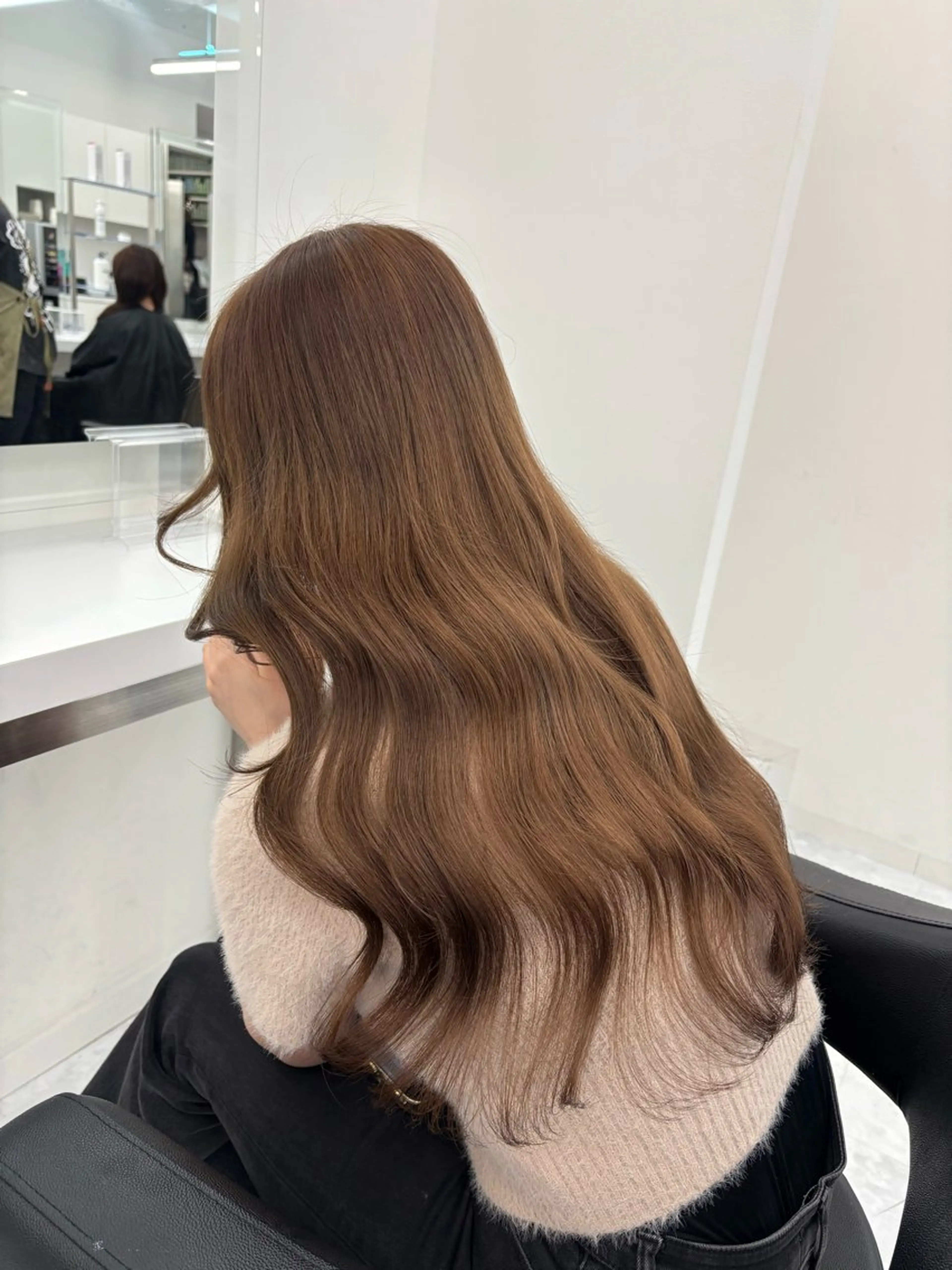 ロング カラー モテ髪💕ハイトーン ベージュ yuriaのヘアスタイル