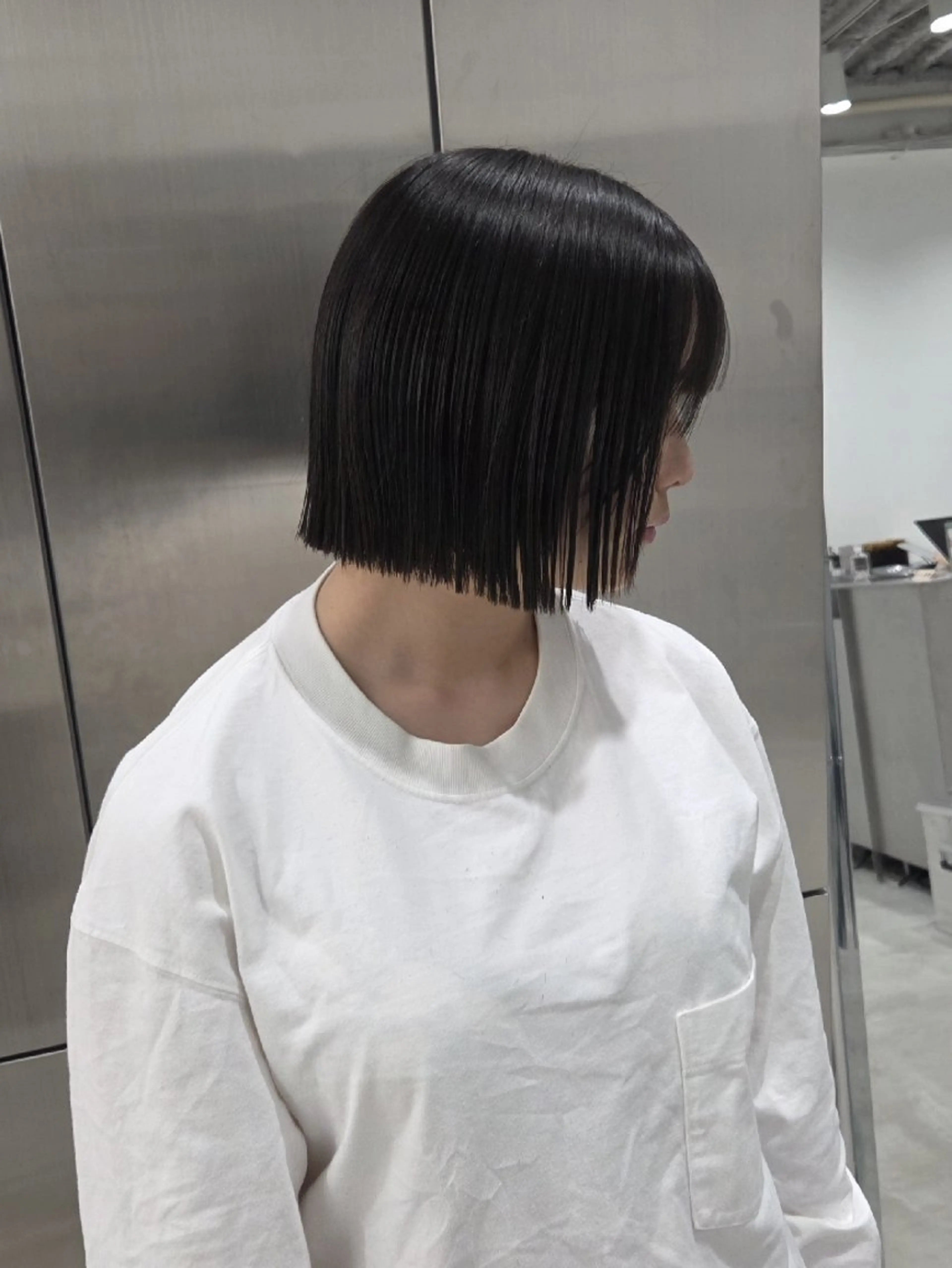 ショート 切りっぱなしボブ 前下がりボブ ボブ カット ill 天神大名所属・YOKUTO 透明感カラー/ボブのヘアスタイル