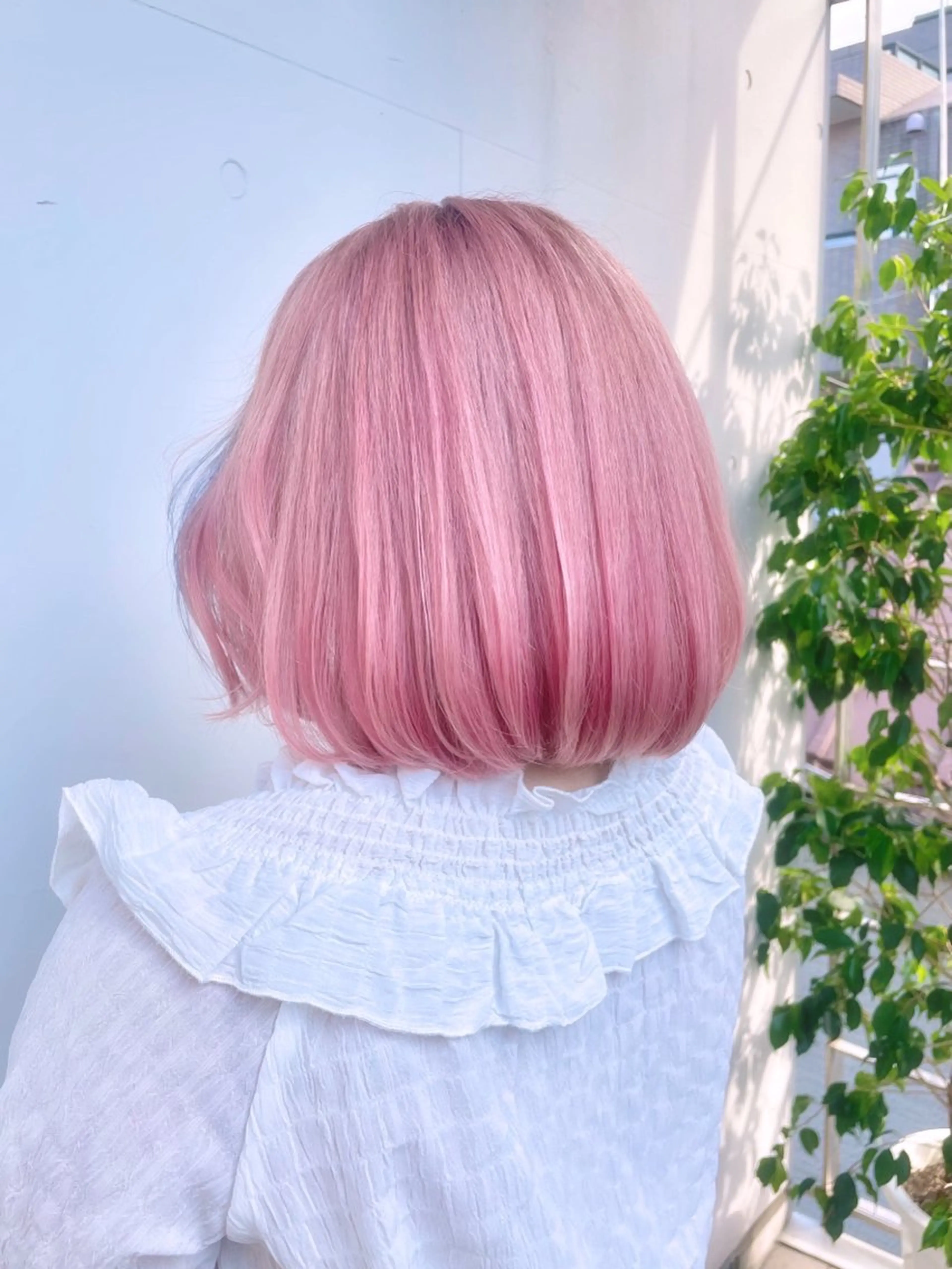 ショート カラー アディクシーカラー ベージュカラー 黒髪 ブリーチ ブルーカラー ヘアカラー 藤澤 夏実/インナーカラーのヘアスタイル