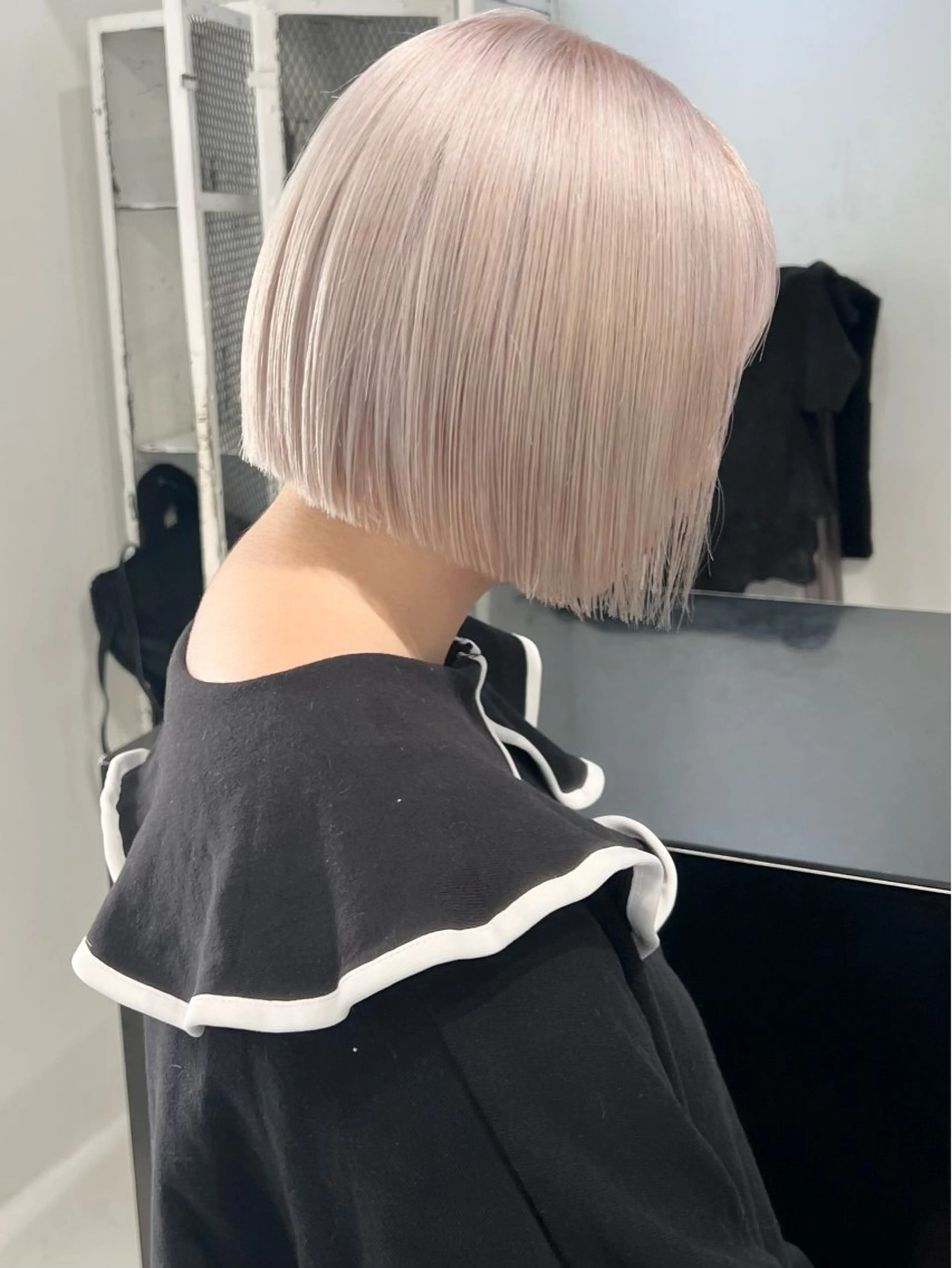 ショート カラー ブロンド ホワイトブロンド ヘアカラー トリートメント HARU//原宿🤍 リピート率NO.1のヘアスタイル
