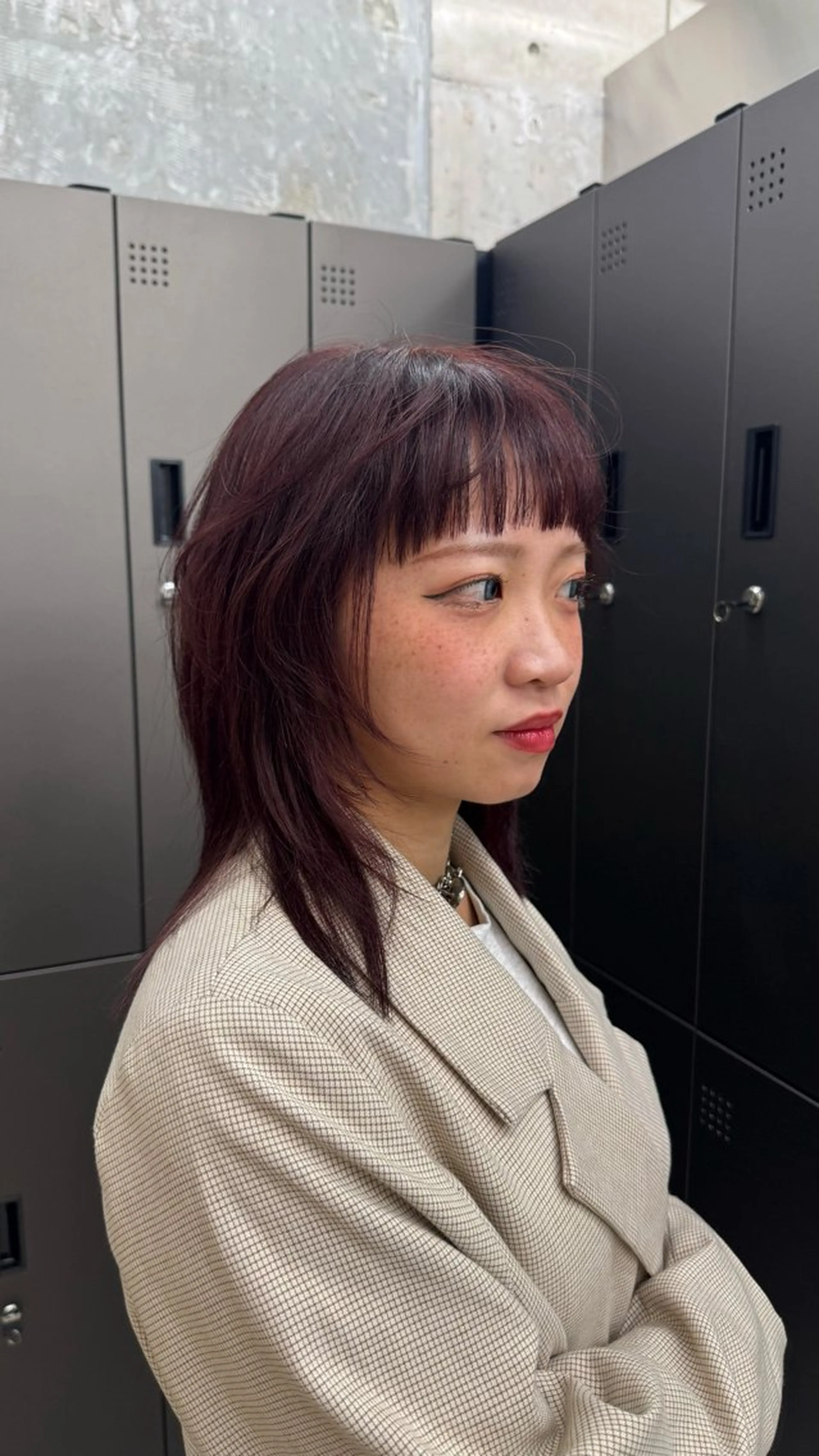 ミディアム カラー ブラウンカラー レッドカラー レッドブラウン レイヤーカット カット ヘアカラー MIES ミナリのヘアスタイル