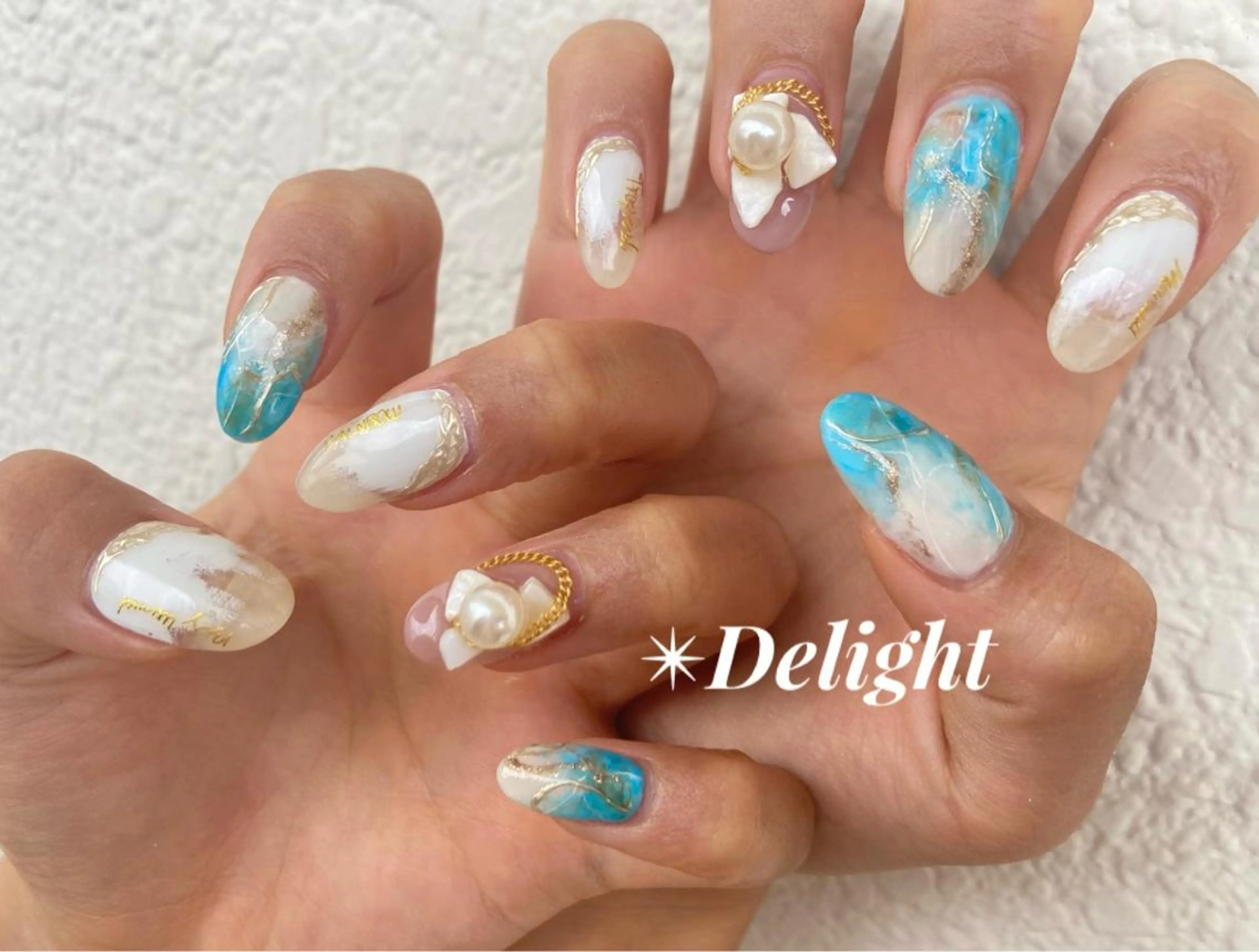 ミディアム ネイル ハンドネイル フットネイル ✴︎ Delightのネイルデザイン