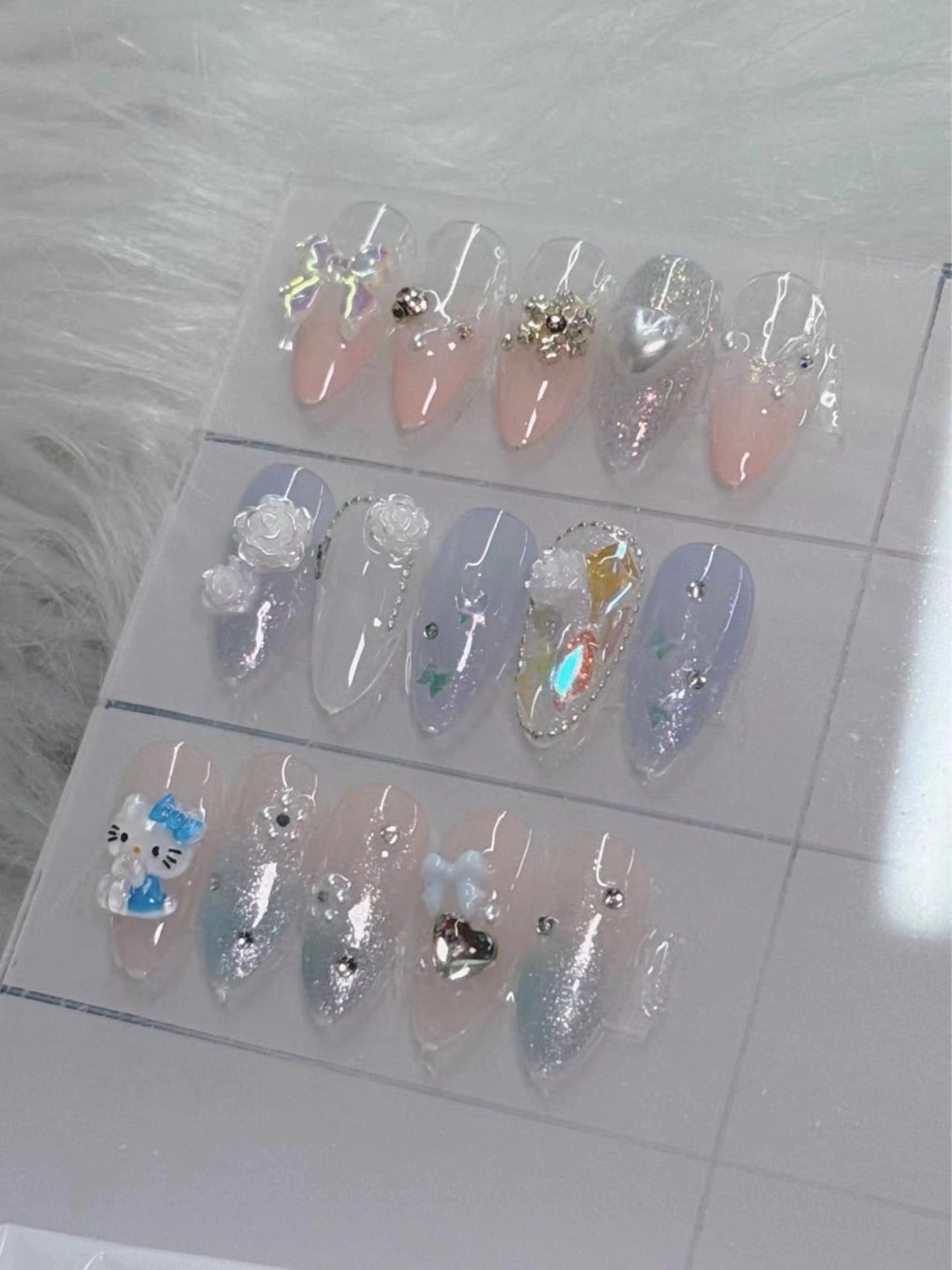 ネイル ハンドネイル グロー ネイルのネイルデザイン