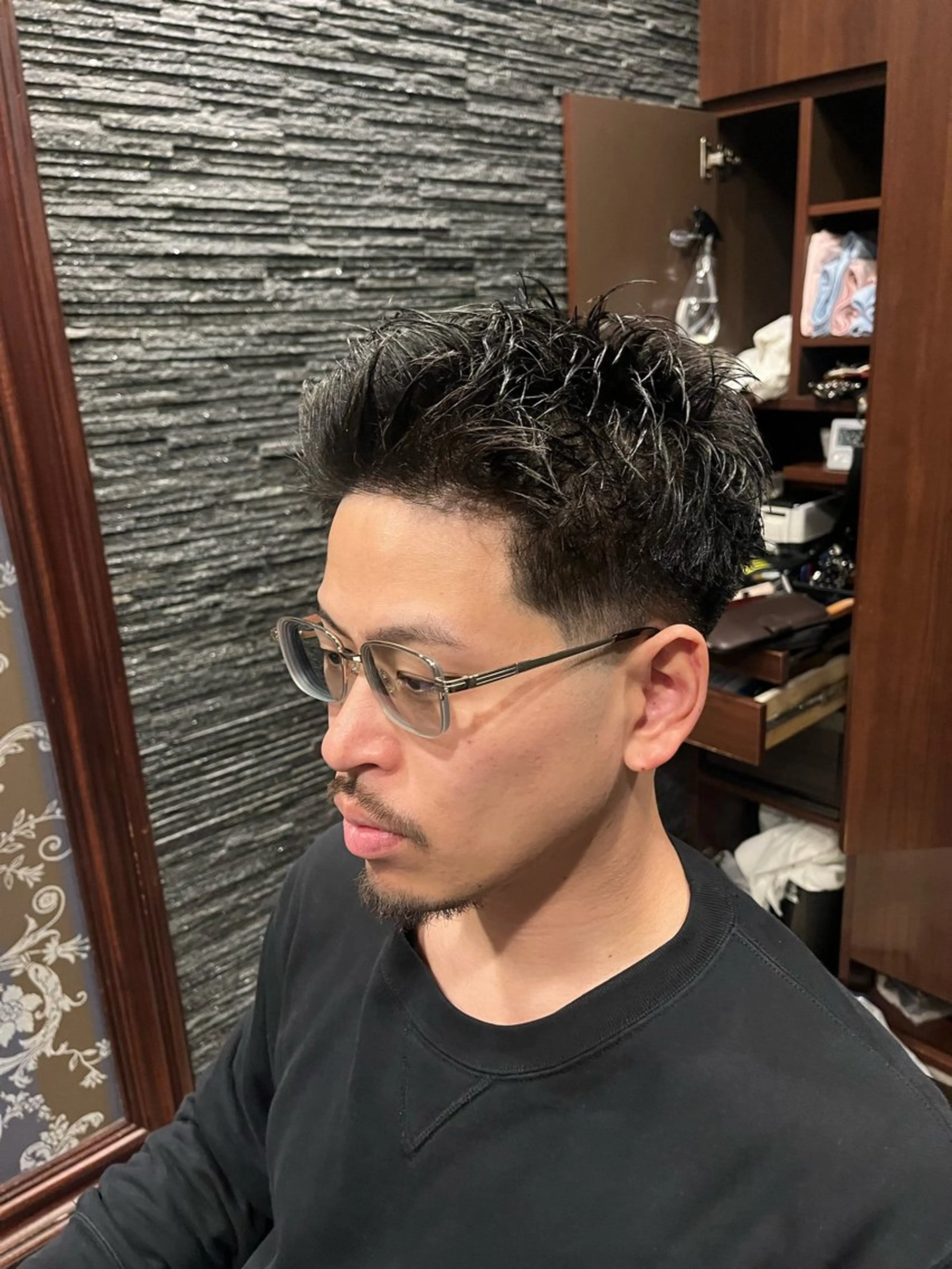 カット+襟剃り+シャンプー+眉毛剃り+ヘアセットの写真