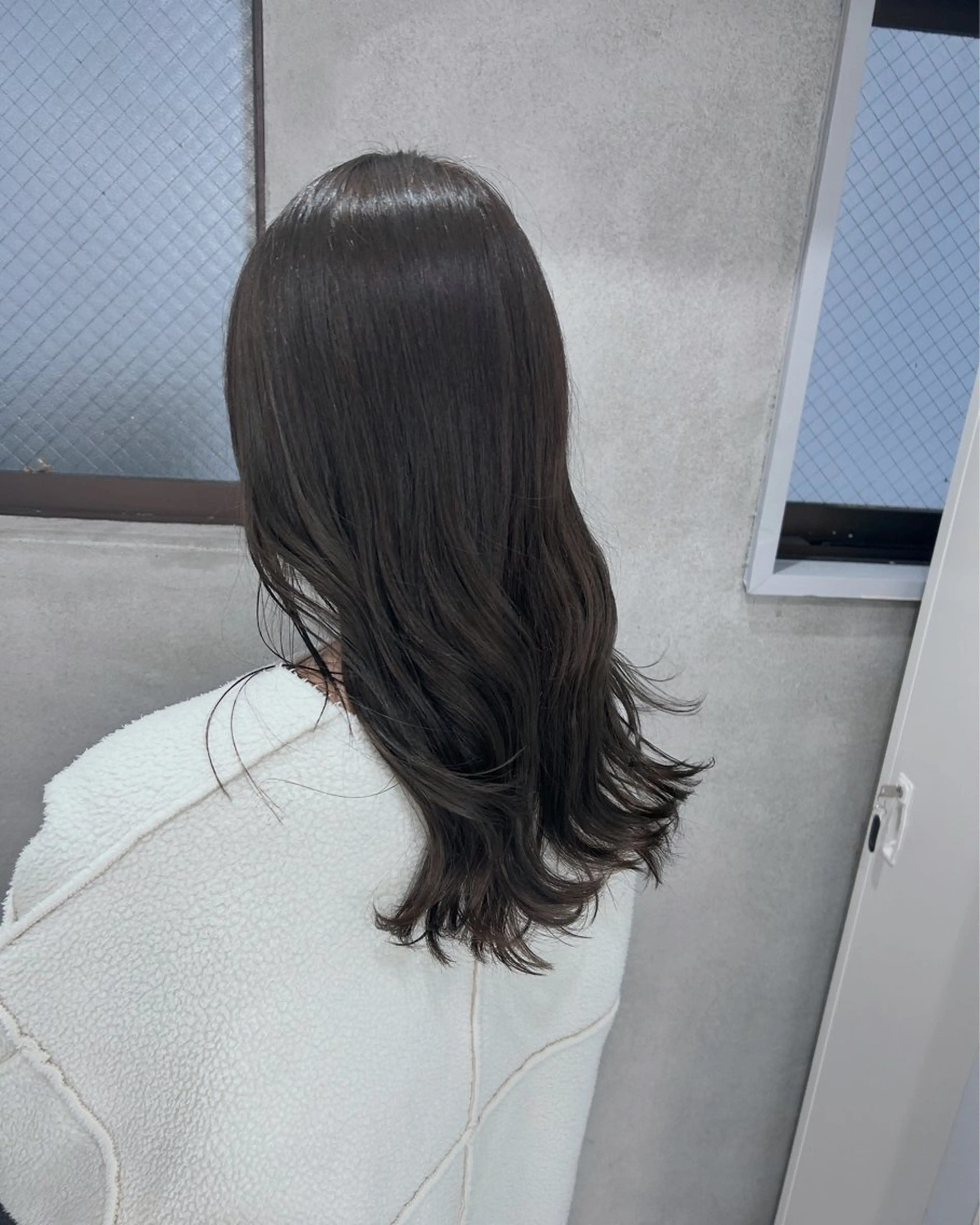 ミディアム カラー ブリーチ ブラウンカラー ブリーチなしカラー オリーブブラウン オリーブカラー ヘアカラー トリートメント shizuna/天神 /メンズ/ボブのヘアスタイル