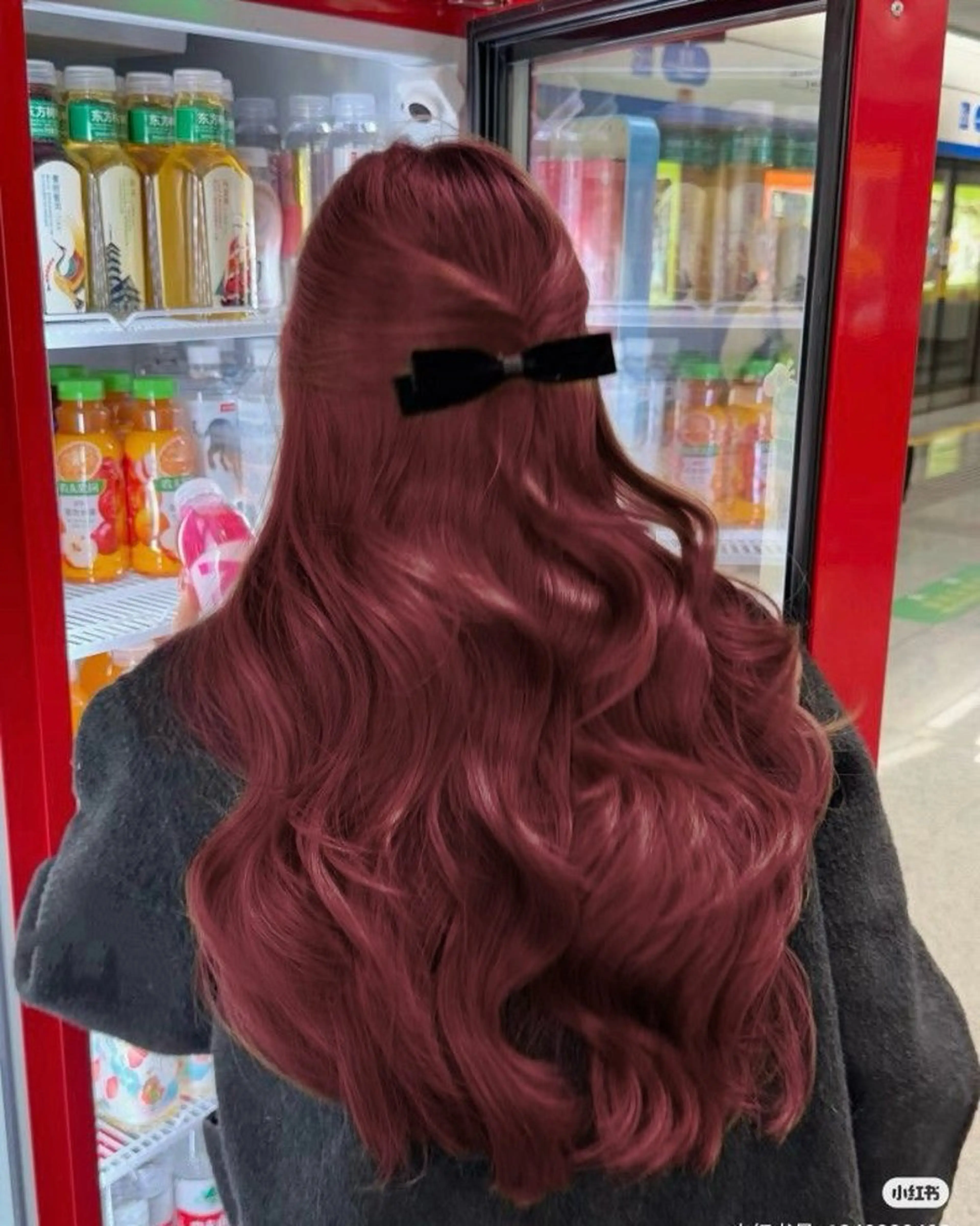 ロング カラー ヘアアレンジ ケアカラー ロング 🩶学生指名No.1 レッド・ボルドー🩶のヘアスタイル