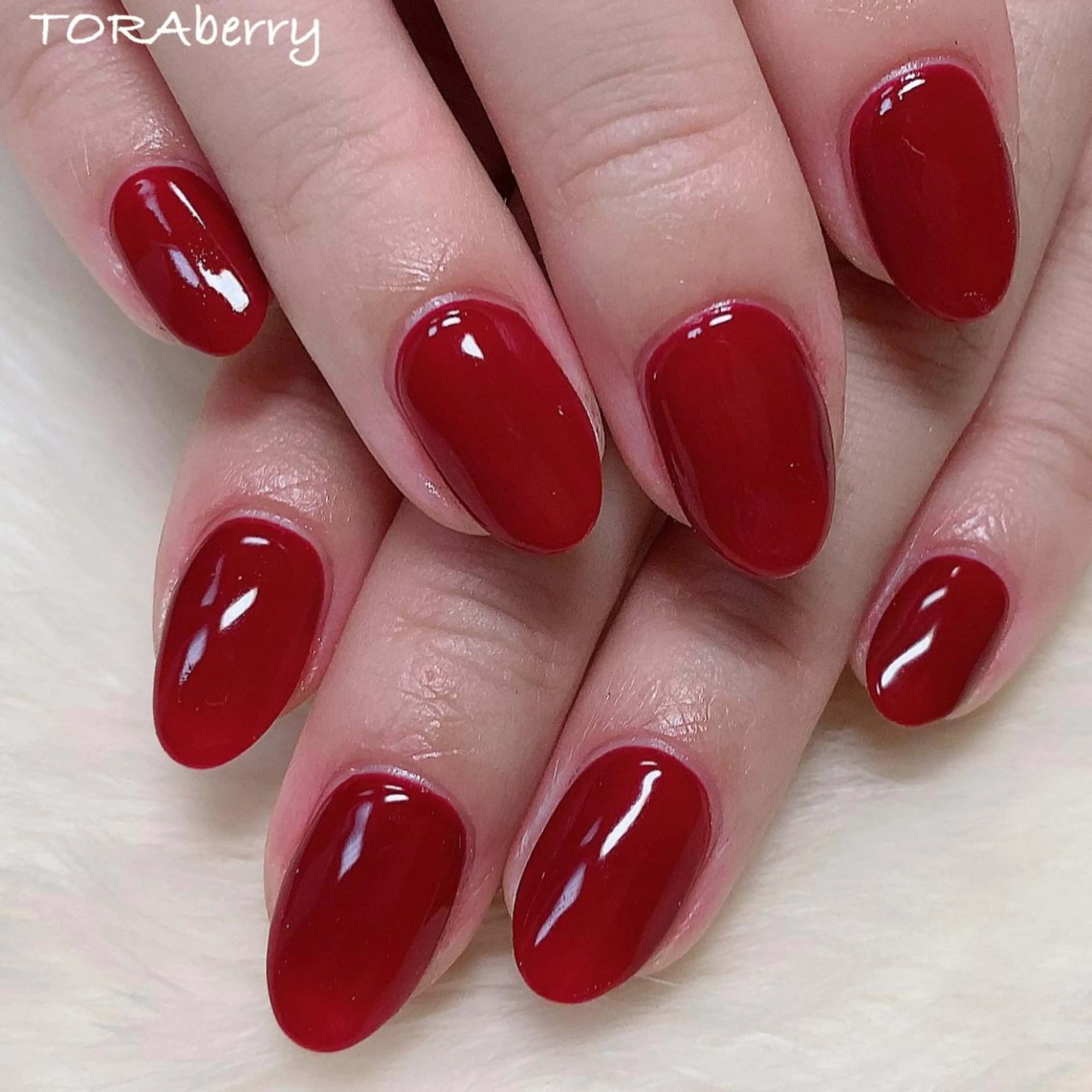 ネイル ワンカラーネイル 赤色 ハンドネイル ネイリスト なつみのネイルデザイン