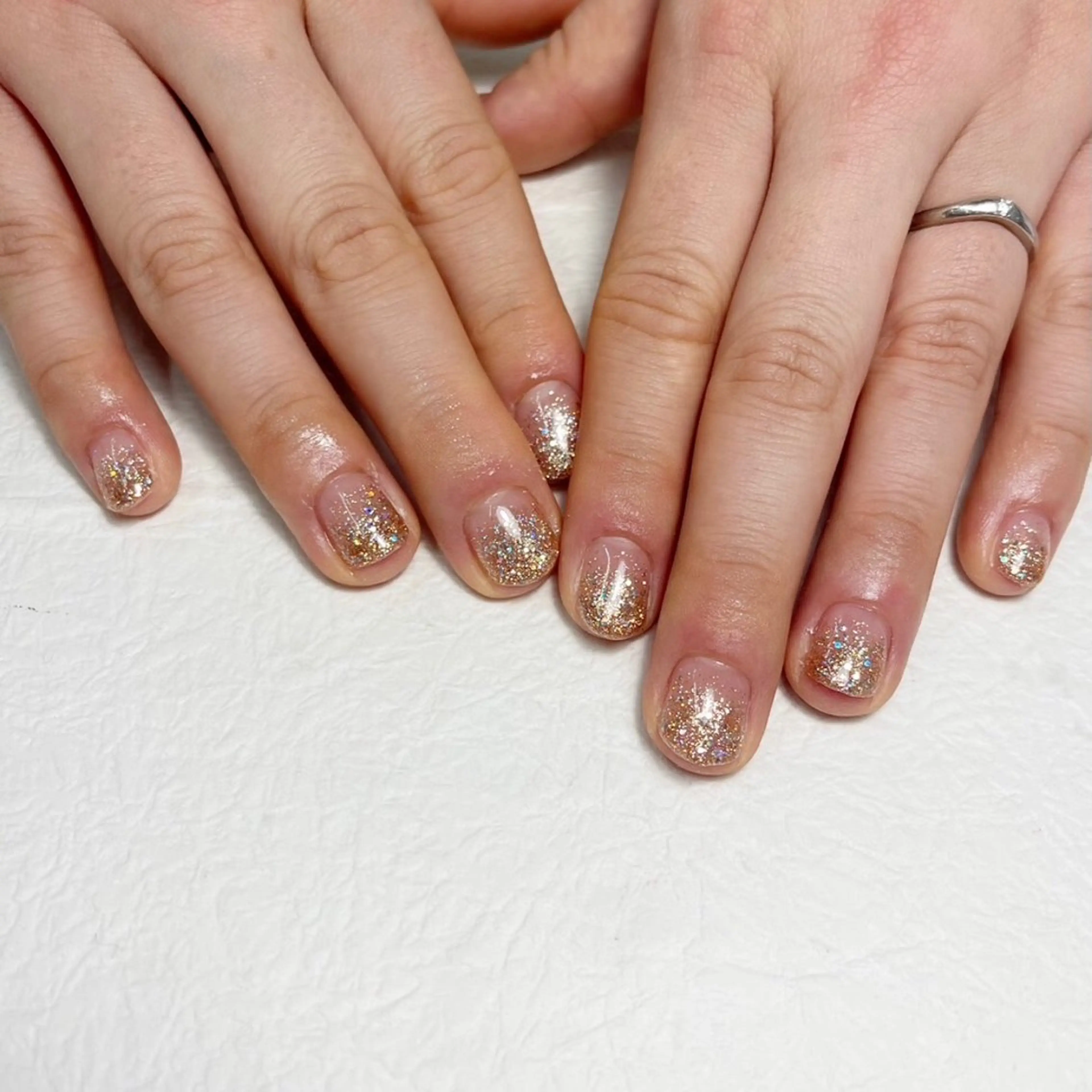 ネイル グラデーション ラメ(グリッター) シンプルネイル ハンドネイル Aki 💖ゆちたの部屋のネイルデザイン