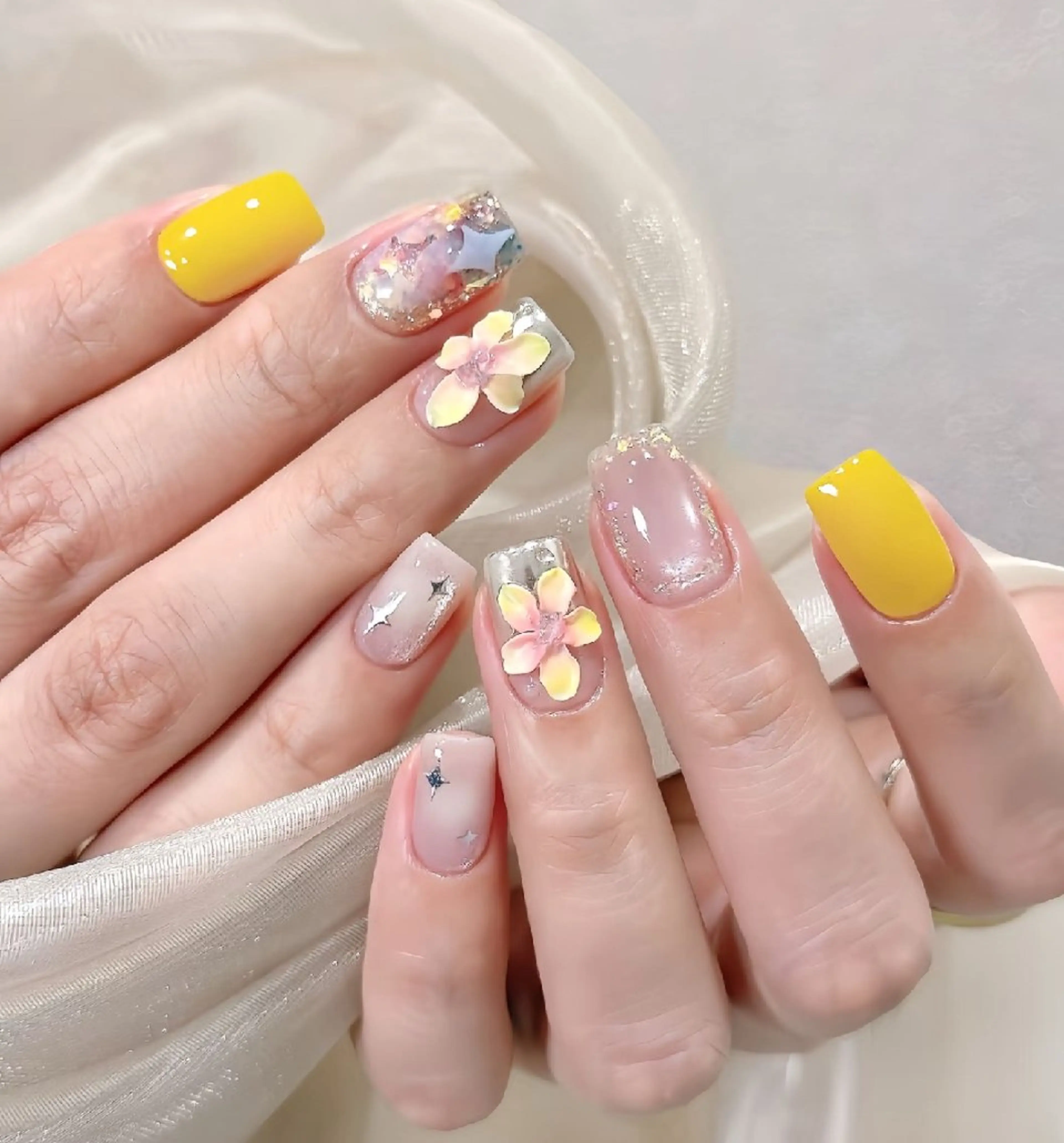 ネイル ハンドネイル パラジェル＆フィルイン取り扱いサロンSol Nail所属・Sol Nail ミネのネイルデザイン
