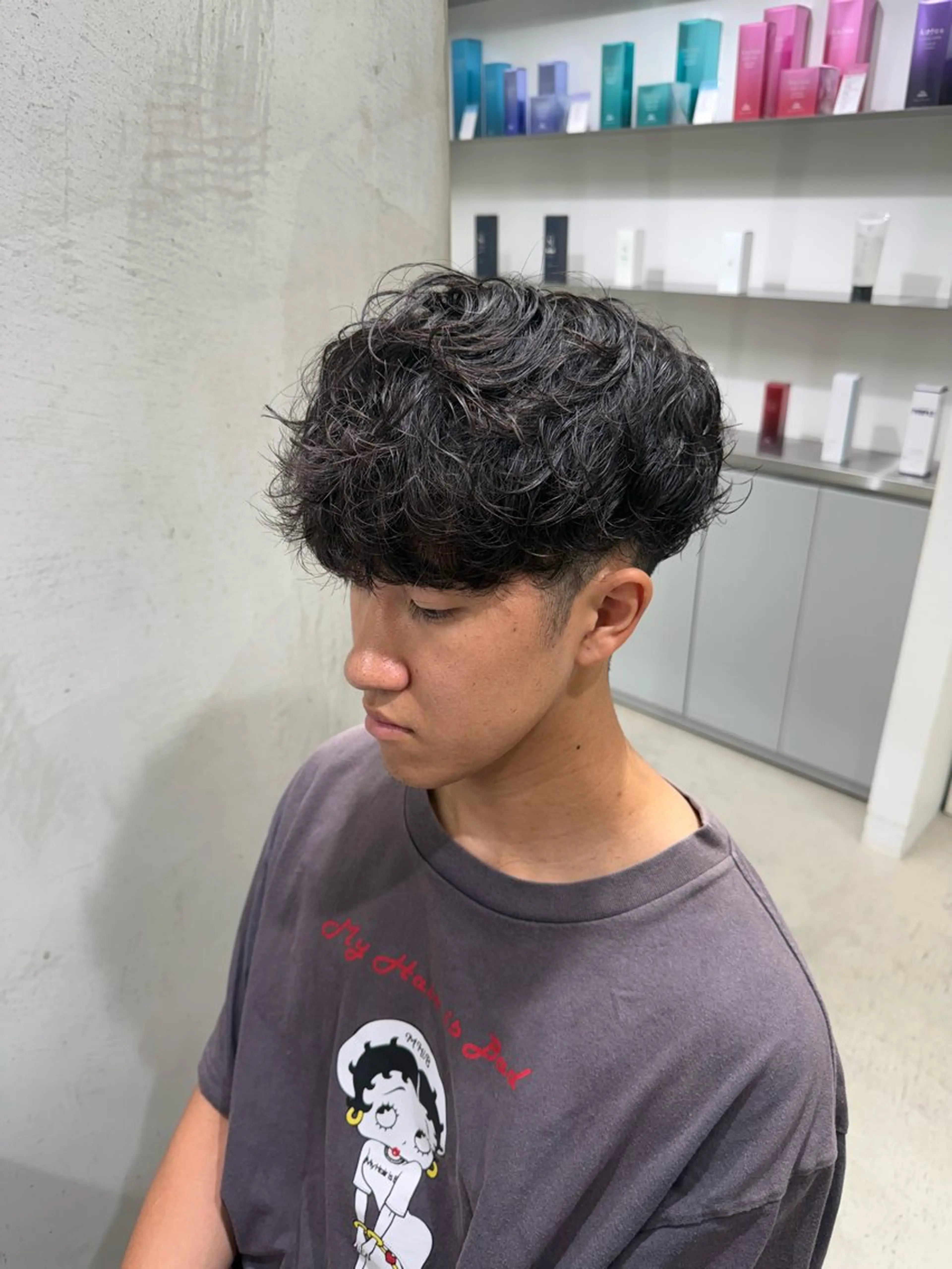 パーマ メンズ 深谷 侑亮のヘアスタイル