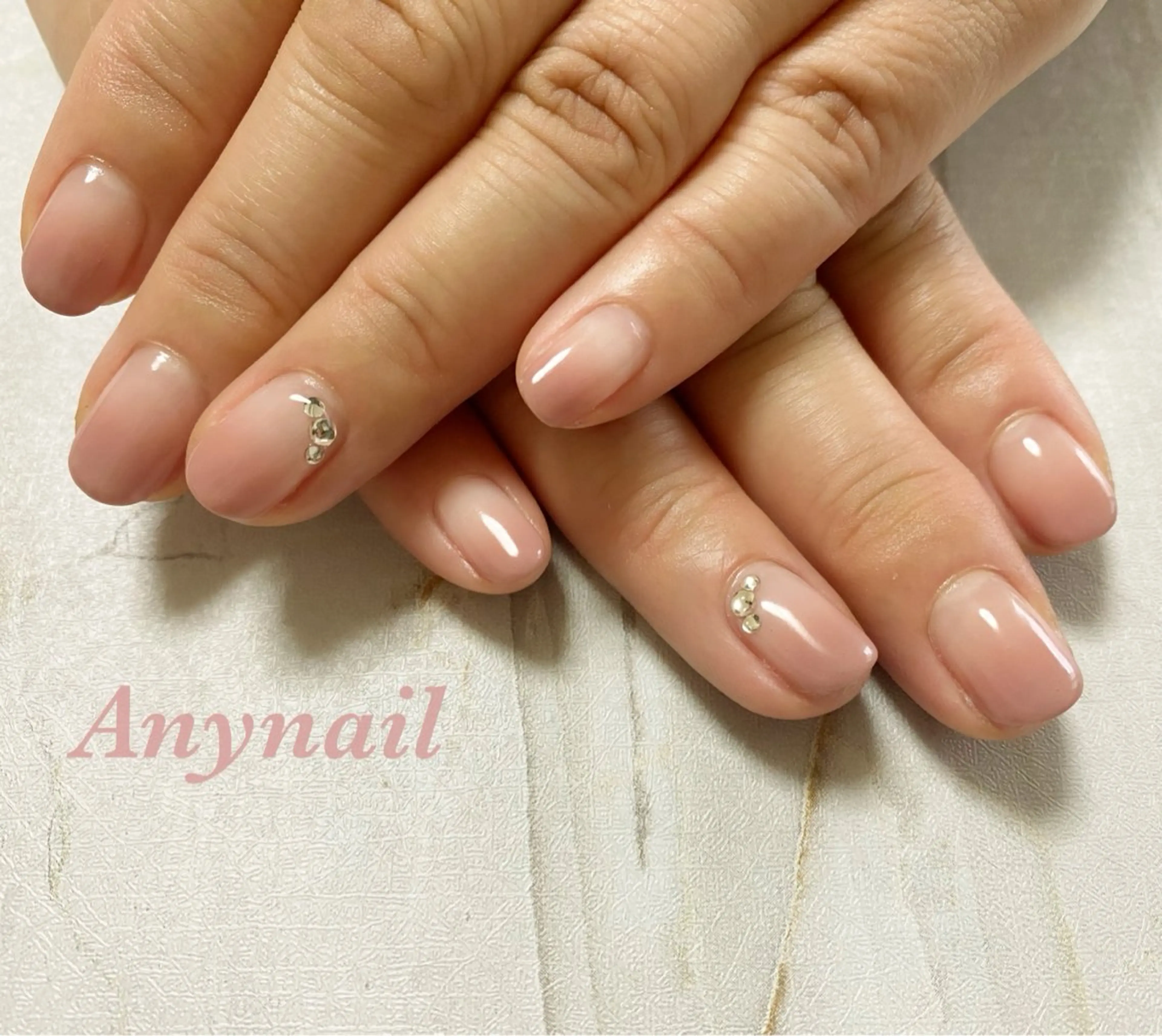 ネイル ブルー グラデーション オフィスネイル ピンク ピンクベージュ 岩澤 恵子のネイルデザイン