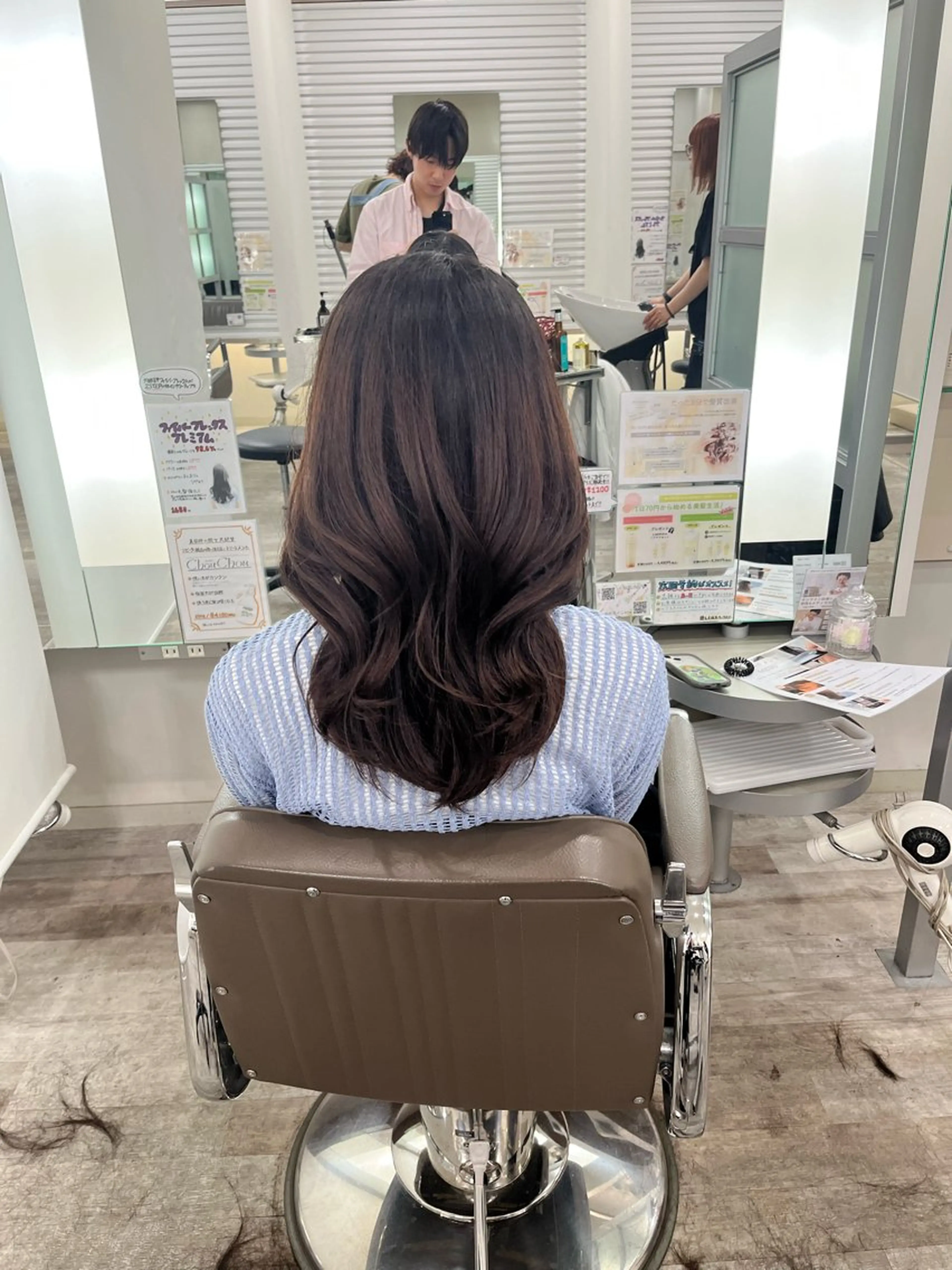 セミロング 新宿/小顔レイヤー/ 顔まわり/西慶太朗のヘアスタイル