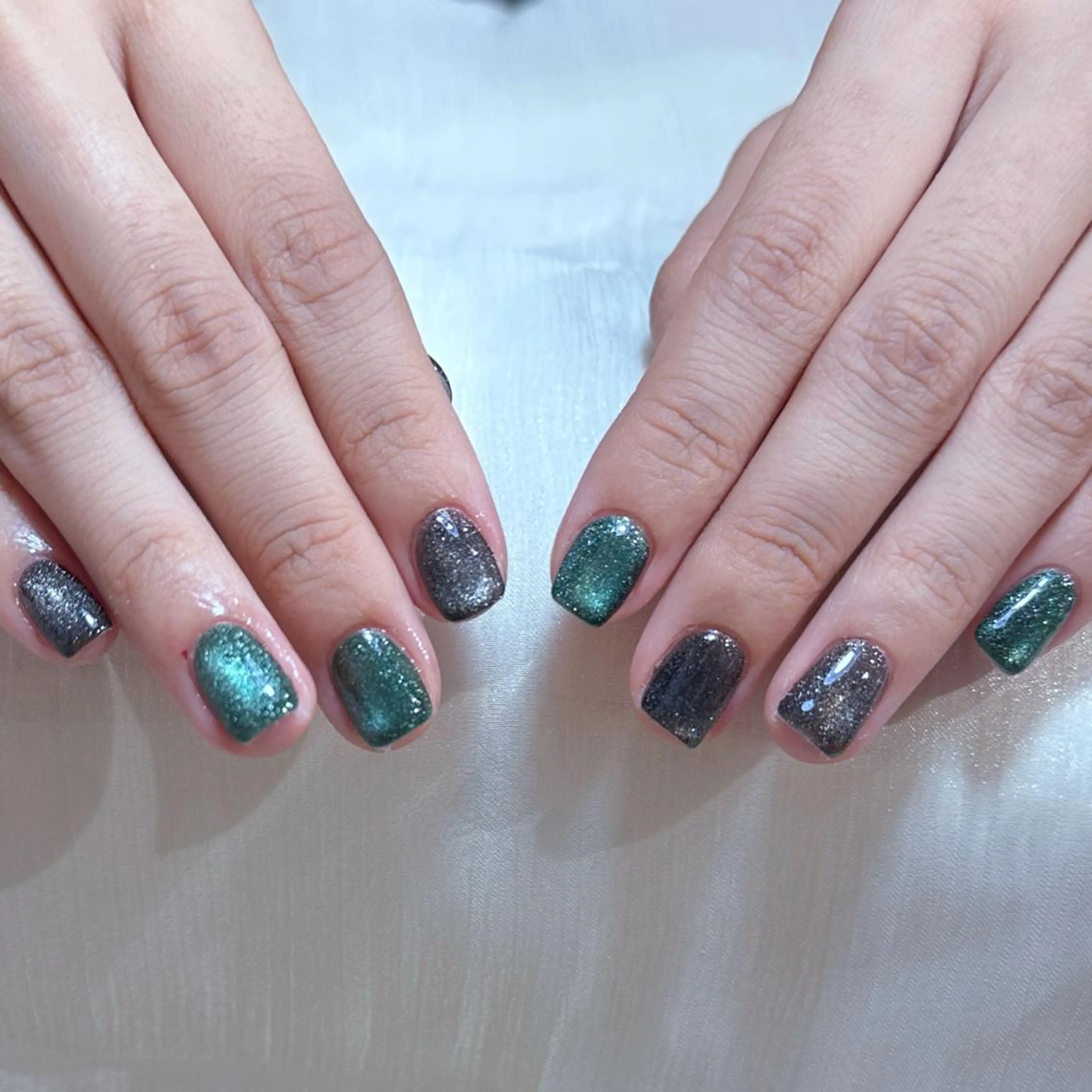 ネイル アートネイル オーロラネイル ガーリー キラキラネイル マグネットネイル ハンドネイル ハンドケア Diamond ✨のネイルデザイン