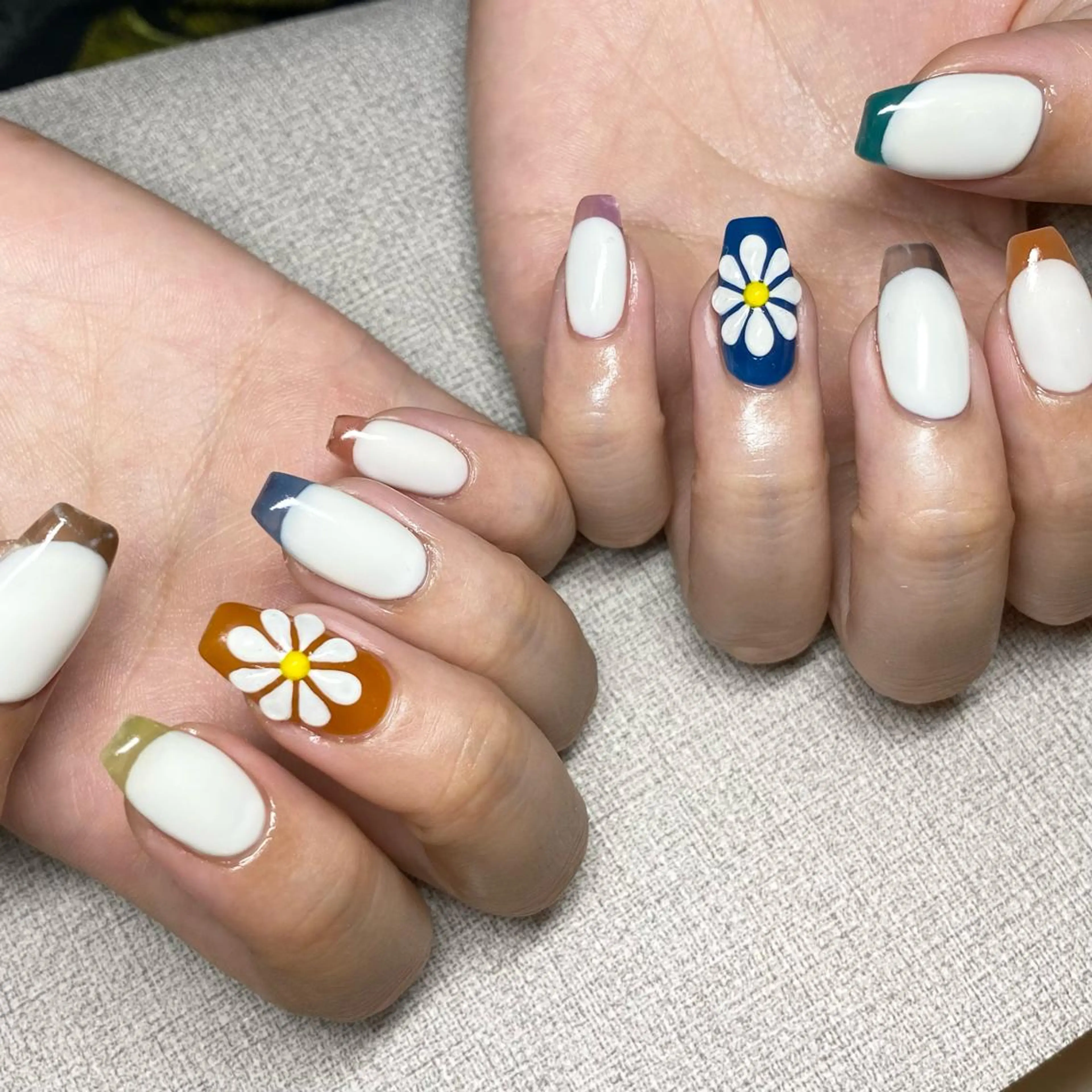 ネイル アートネイル ニュアンスネイル 冬ネイル ハンドネイル 山田 貴子のネイルデザイン