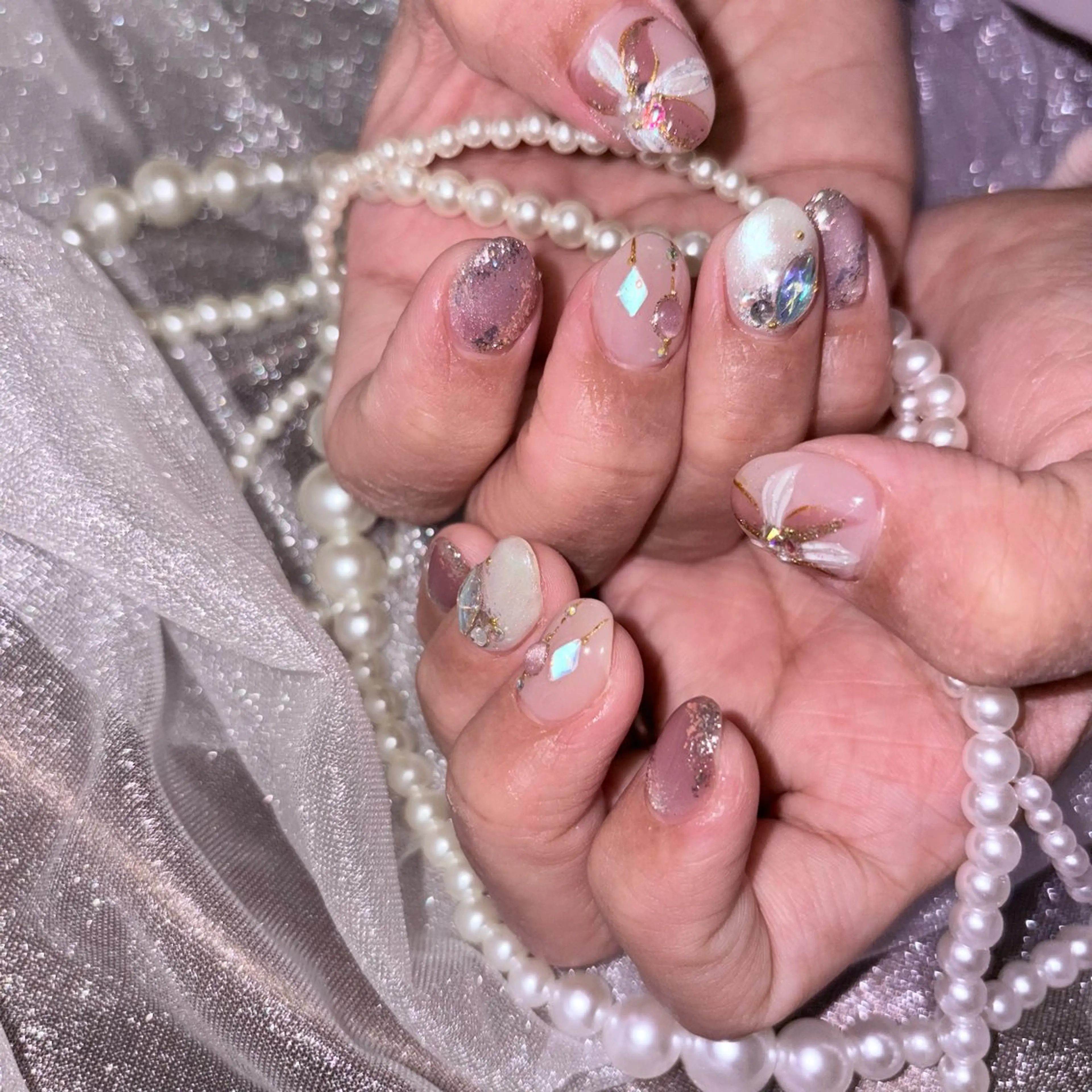 ネイル toyvenail 🖤enaのネイルデザイン