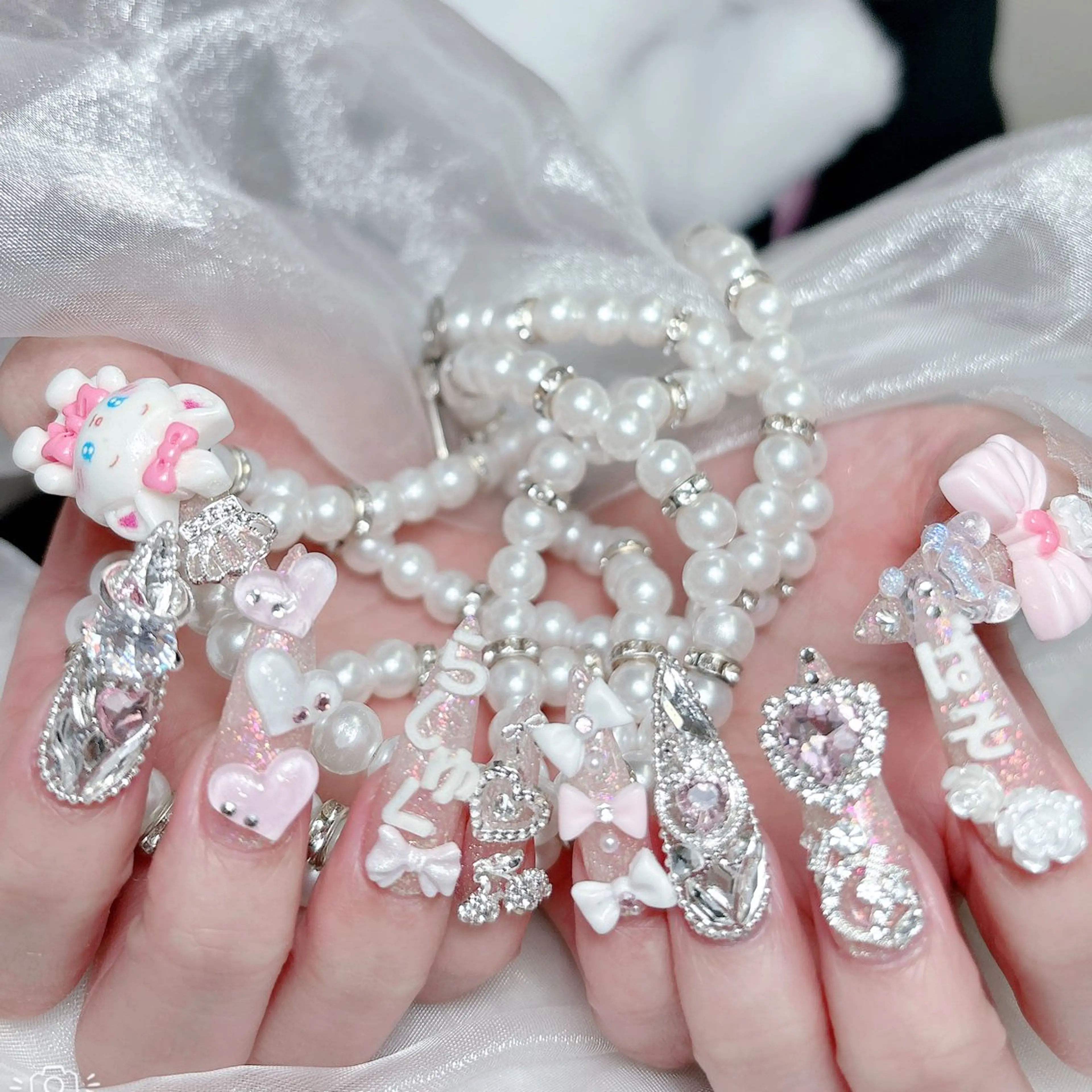 ネイル 成人式 キラキラネイル 大理石ネイル(マーブル) スカルプネイル 夏ネイル ハンドネイル MoMoA Nail ネイル長さ出し専門店のネイルデザイン