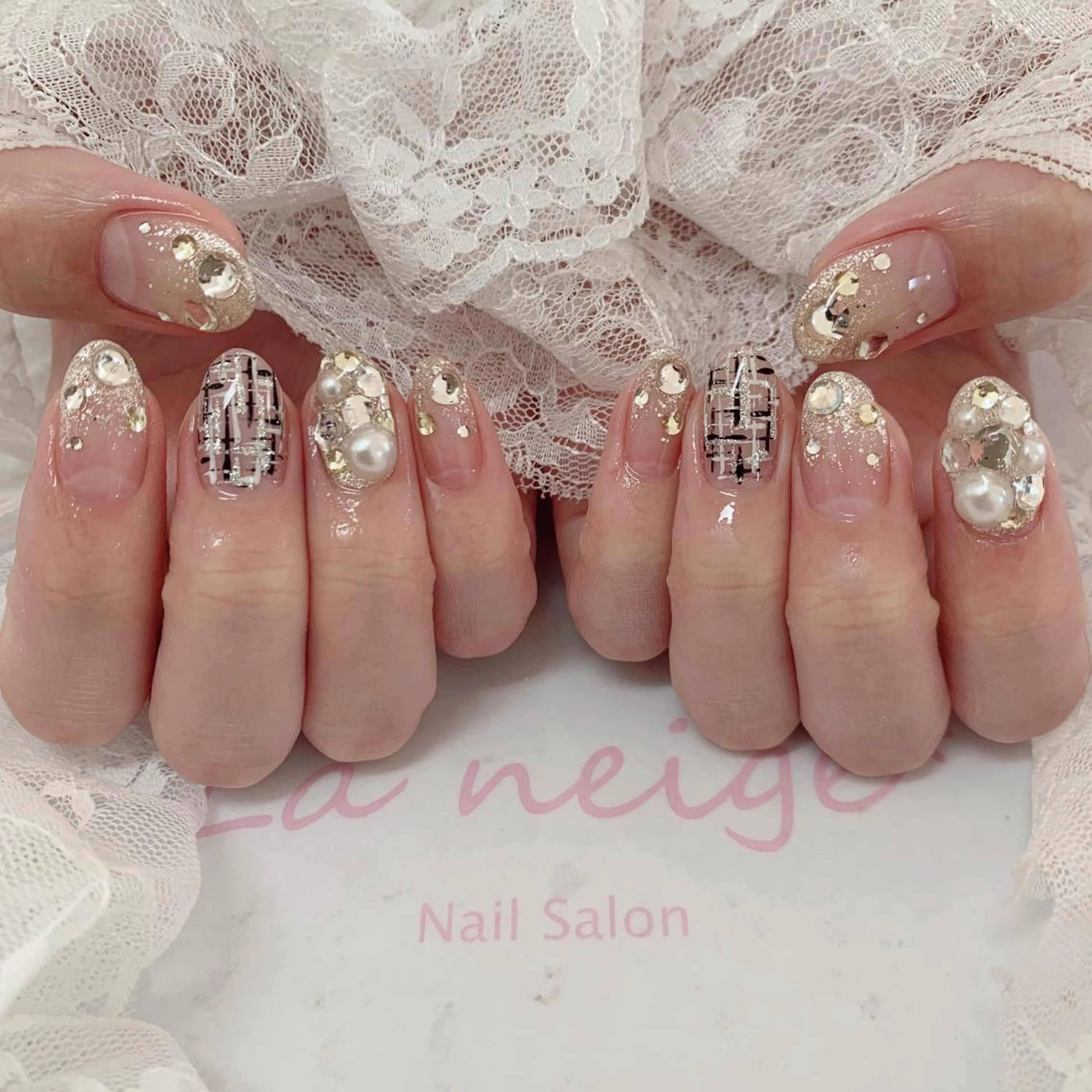 ネイル ハンドネイル La neige* yuki 🥯🍑のネイルデザイン