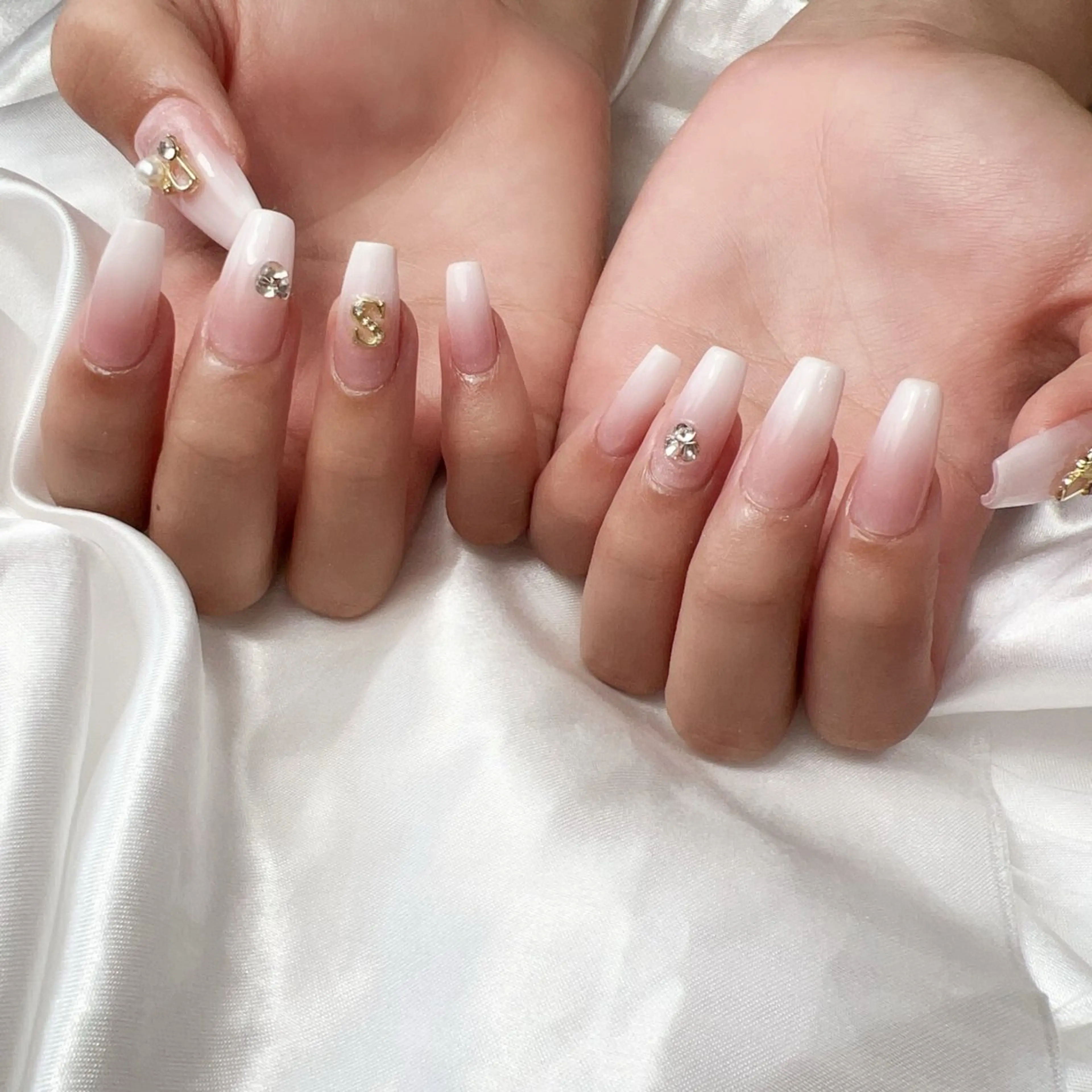 ネイル ハンドネイル nailstudio ′ecole所属・nailstudio ′ecoleのネイルデザイン