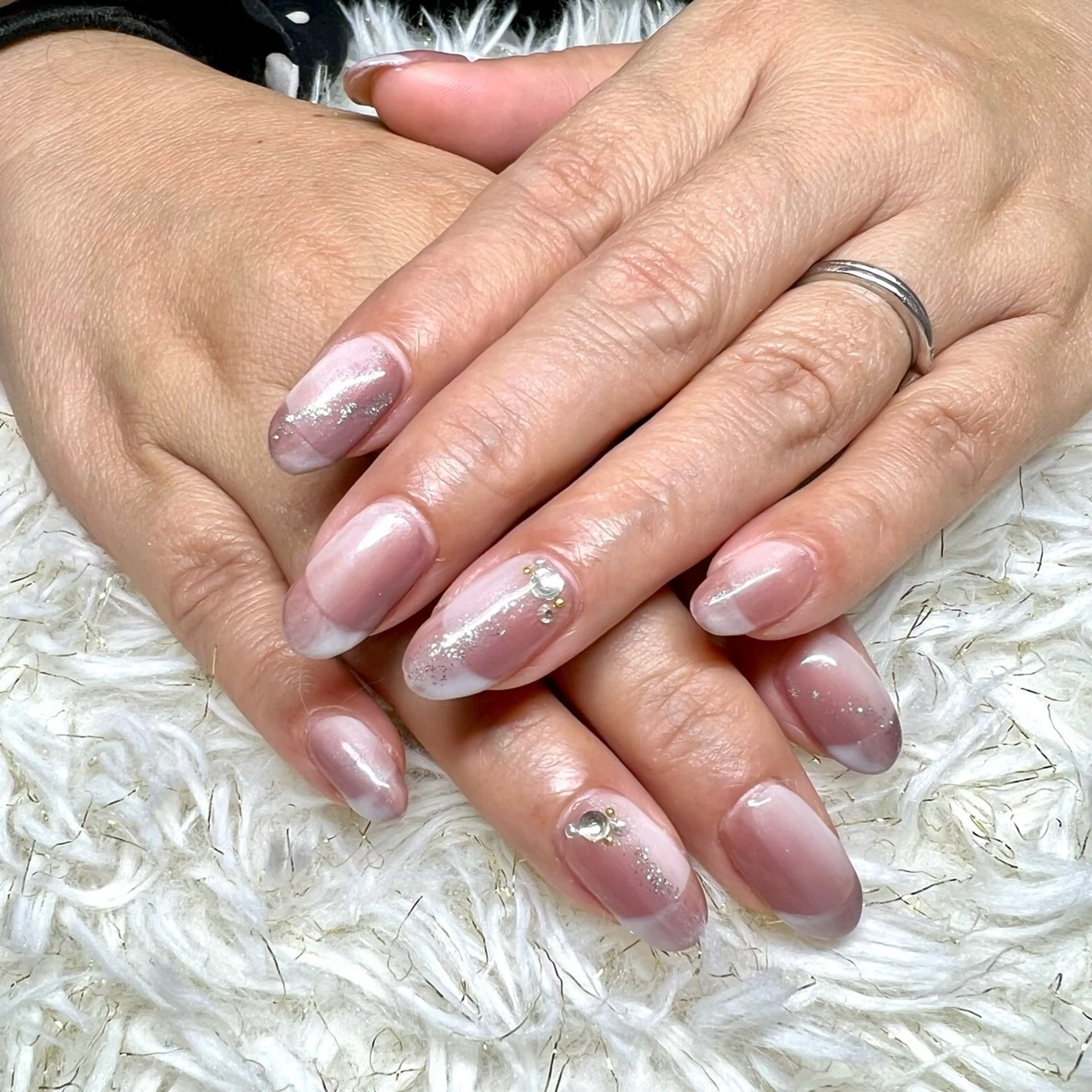 ジェルネイル　"hand"  シンプル　オフ付の写真