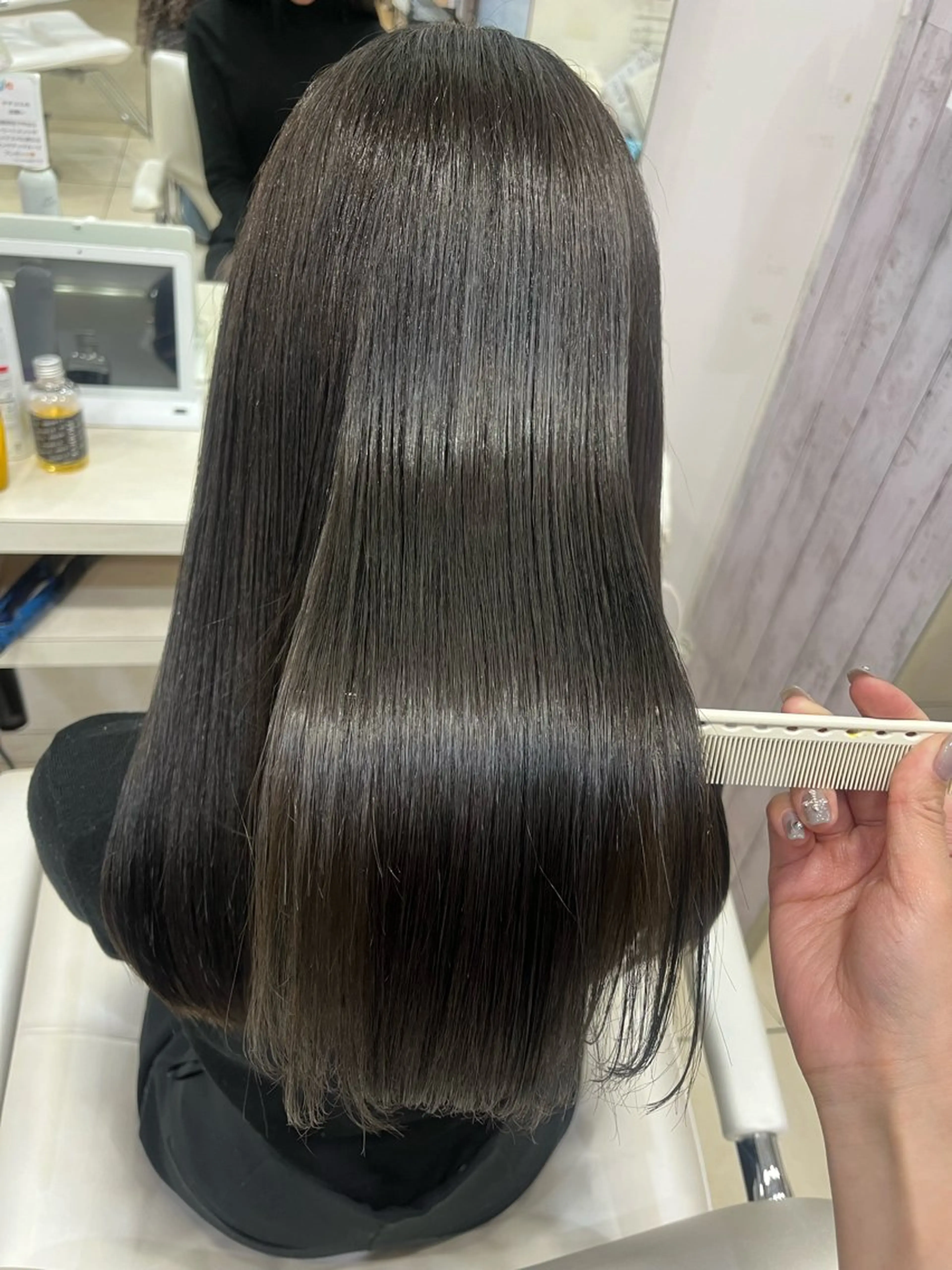 セミロング 【髪質改善カラー】 あむ·. ⟡ 🖤のヘアスタイル