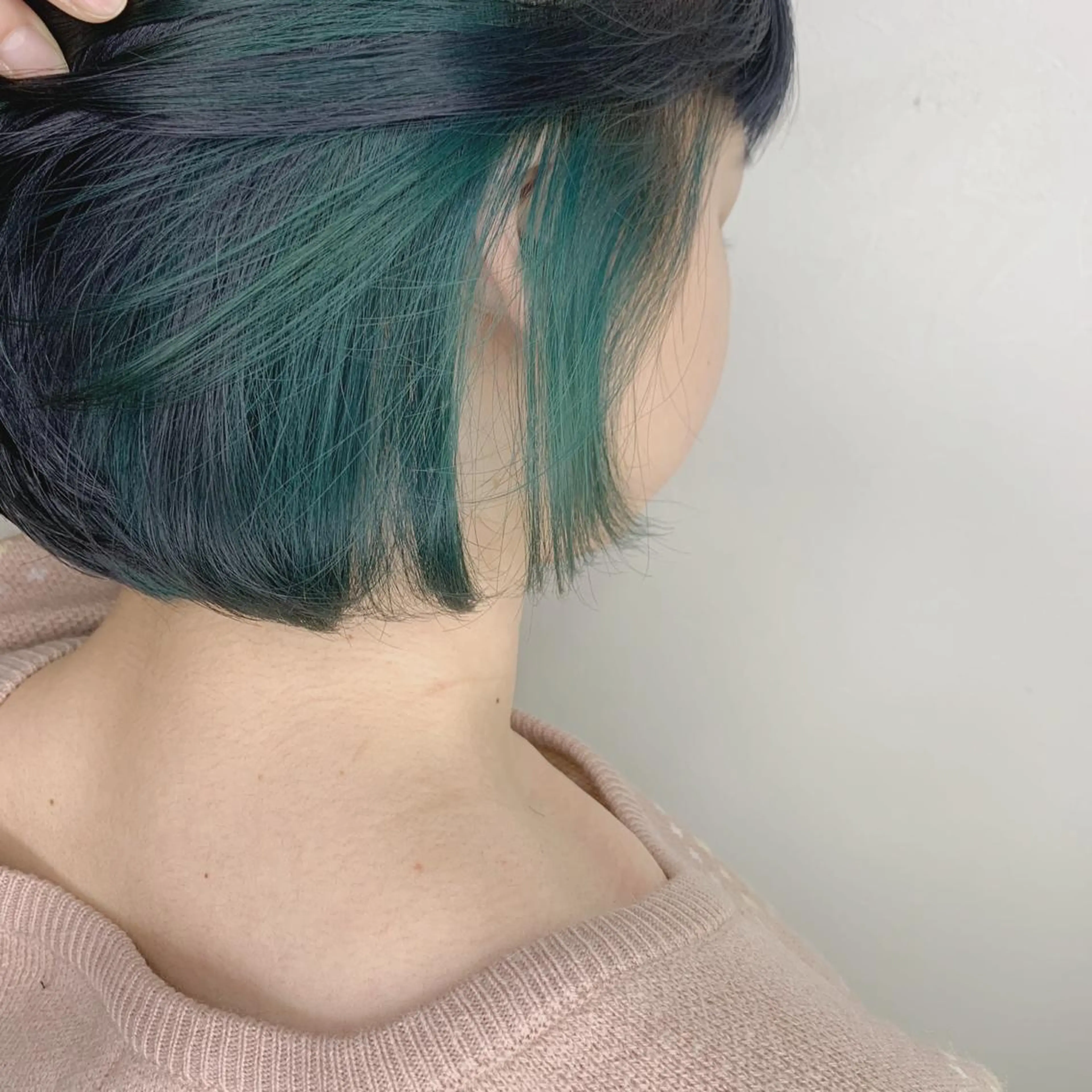 ショート カラー ヘアアレンジ ボブ 新井 広之のヘアスタイル