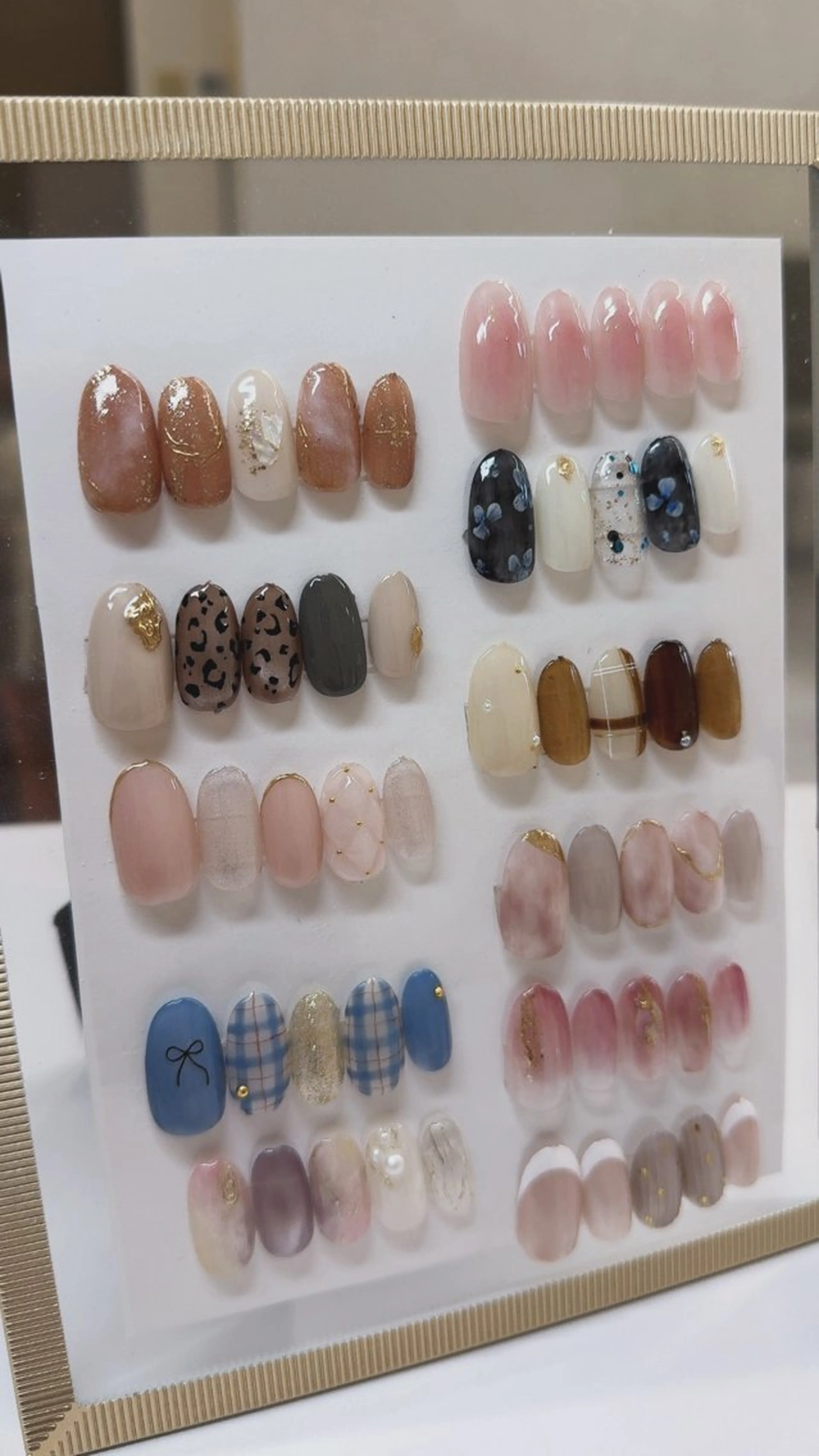 ネイル Ihoji Hotaruのネイルデザイン